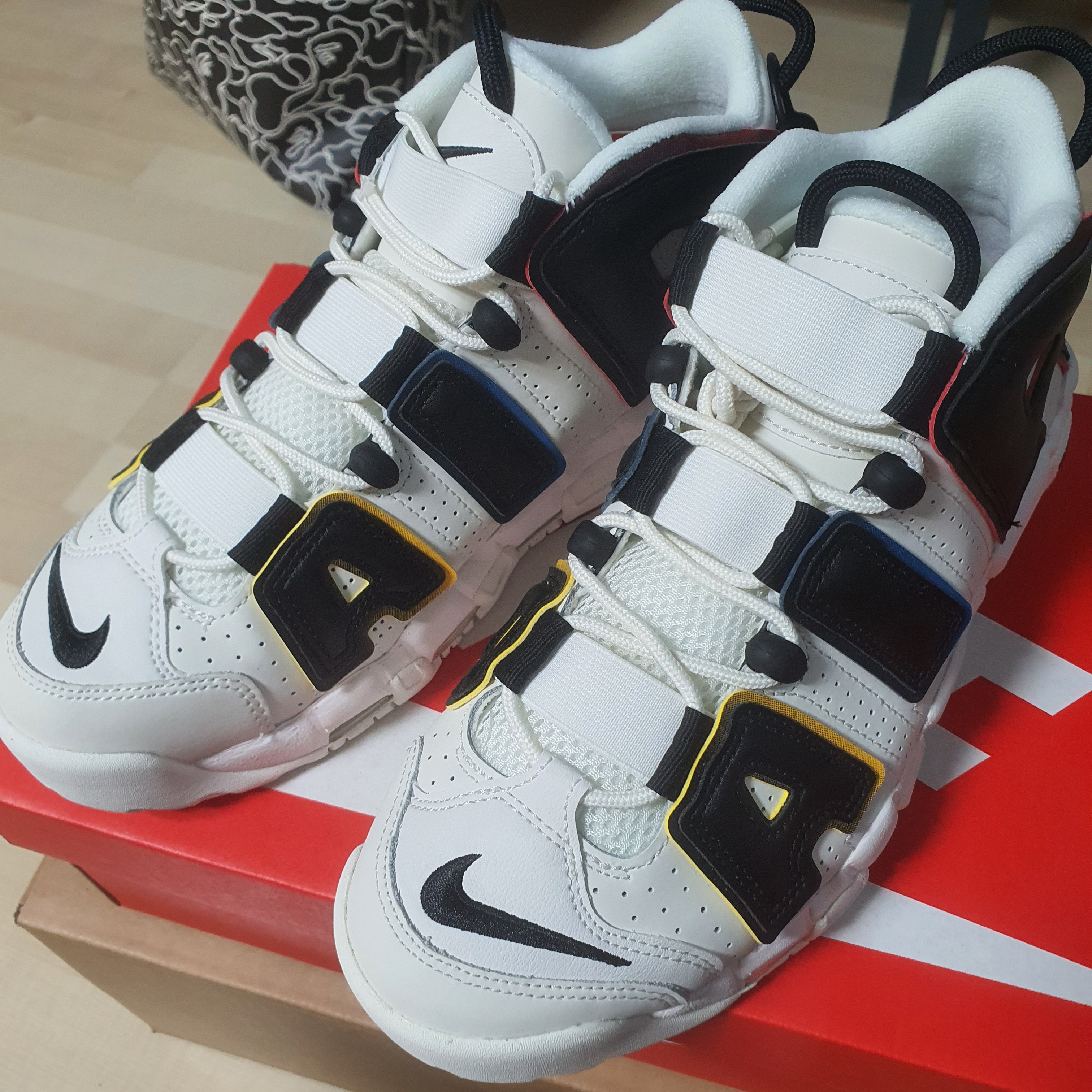 Nike Air More Uptempo 96 Trading Cards 착용 스타일