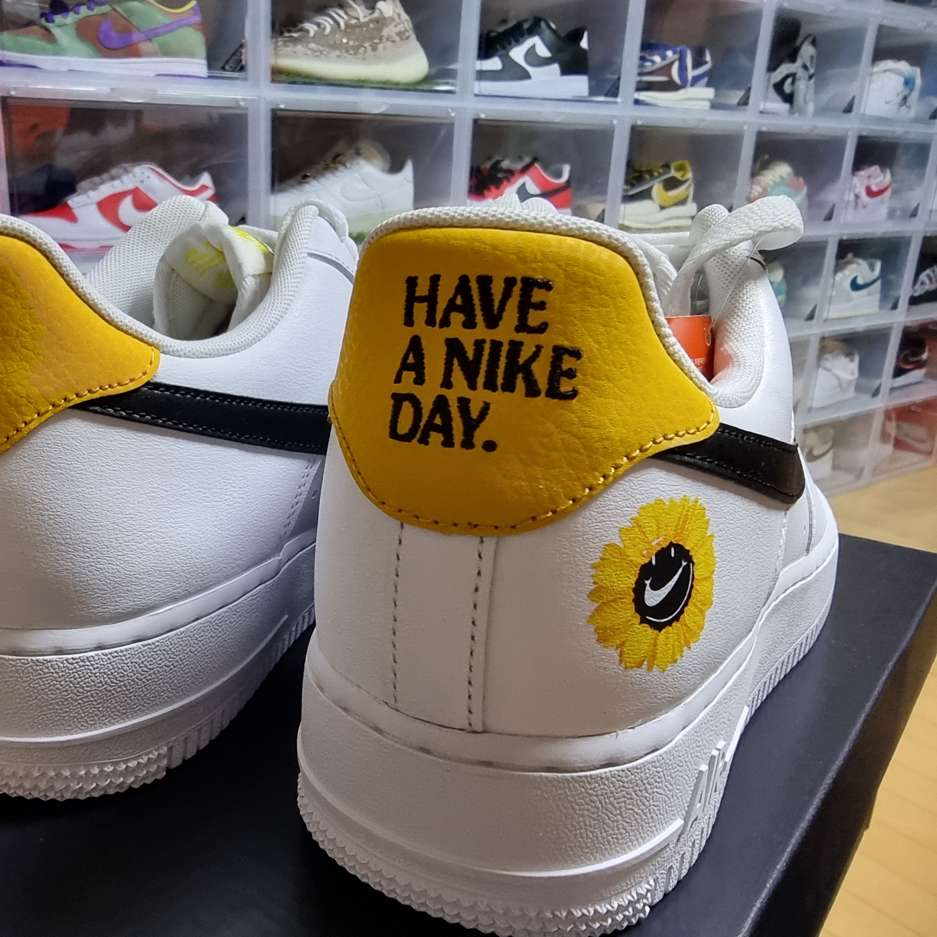 Nike Air Force 1 '07 LV8 2 Have a Nike Day 착용 스타일 - 2