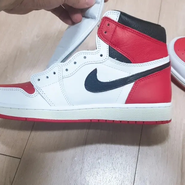 Jordan 1 Retro High OG Heritage 착용 스타일 - 3