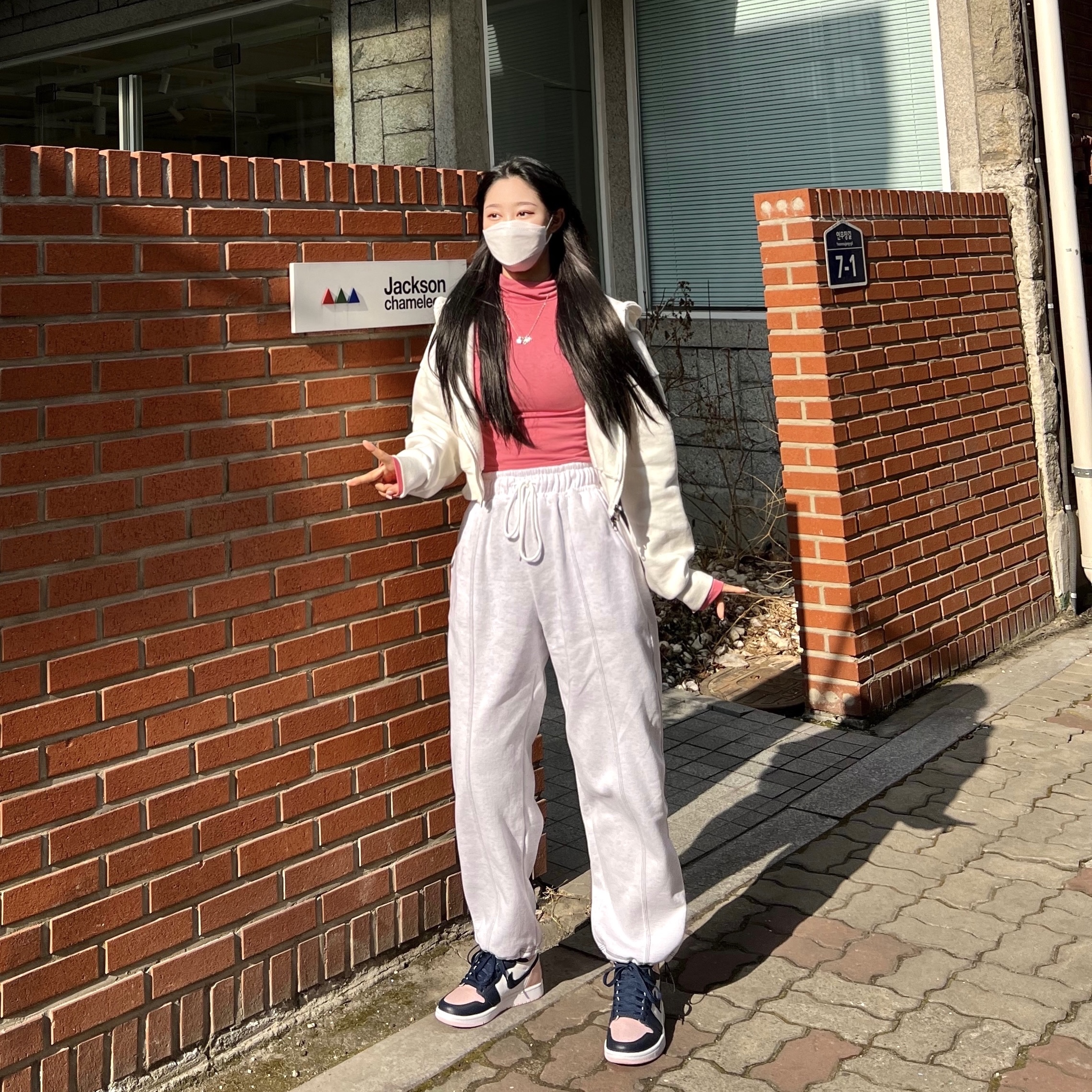 (W) Jordan 1 Retro High OG Atmosphere 착용 스타일 - 3