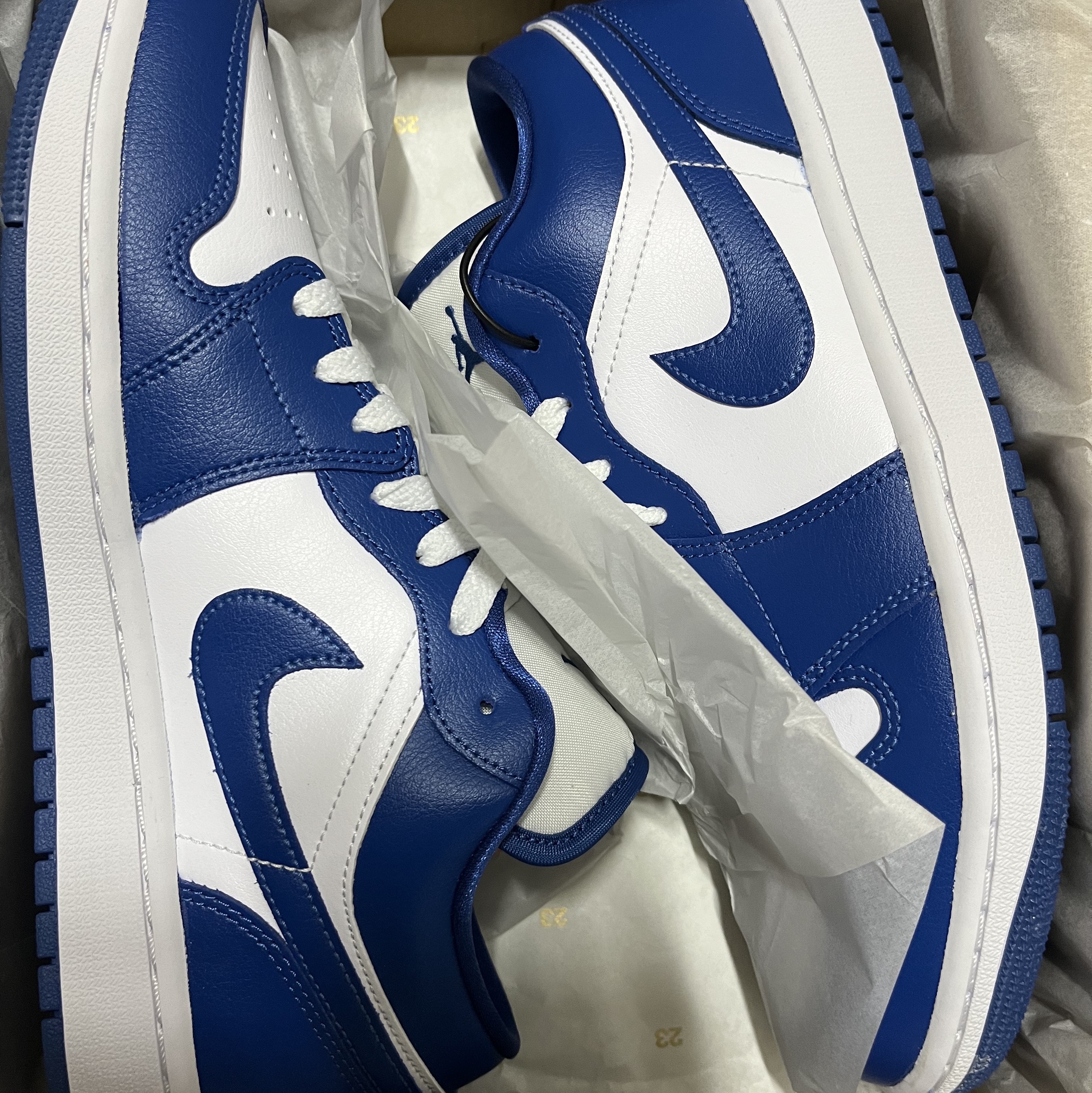 (W) Jordan 1 Low White Dark Marina Blue 착용 스타일