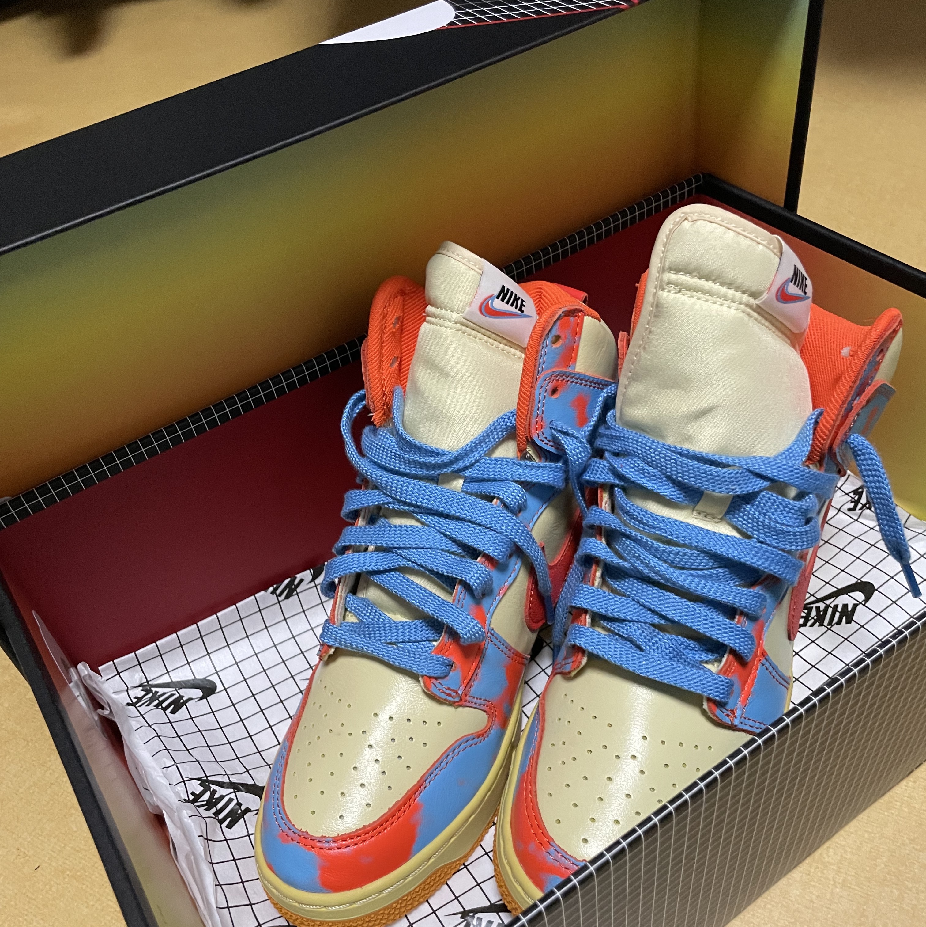 Nike Dunk High 1985 SP Orange Acid Wash 착용 스타일