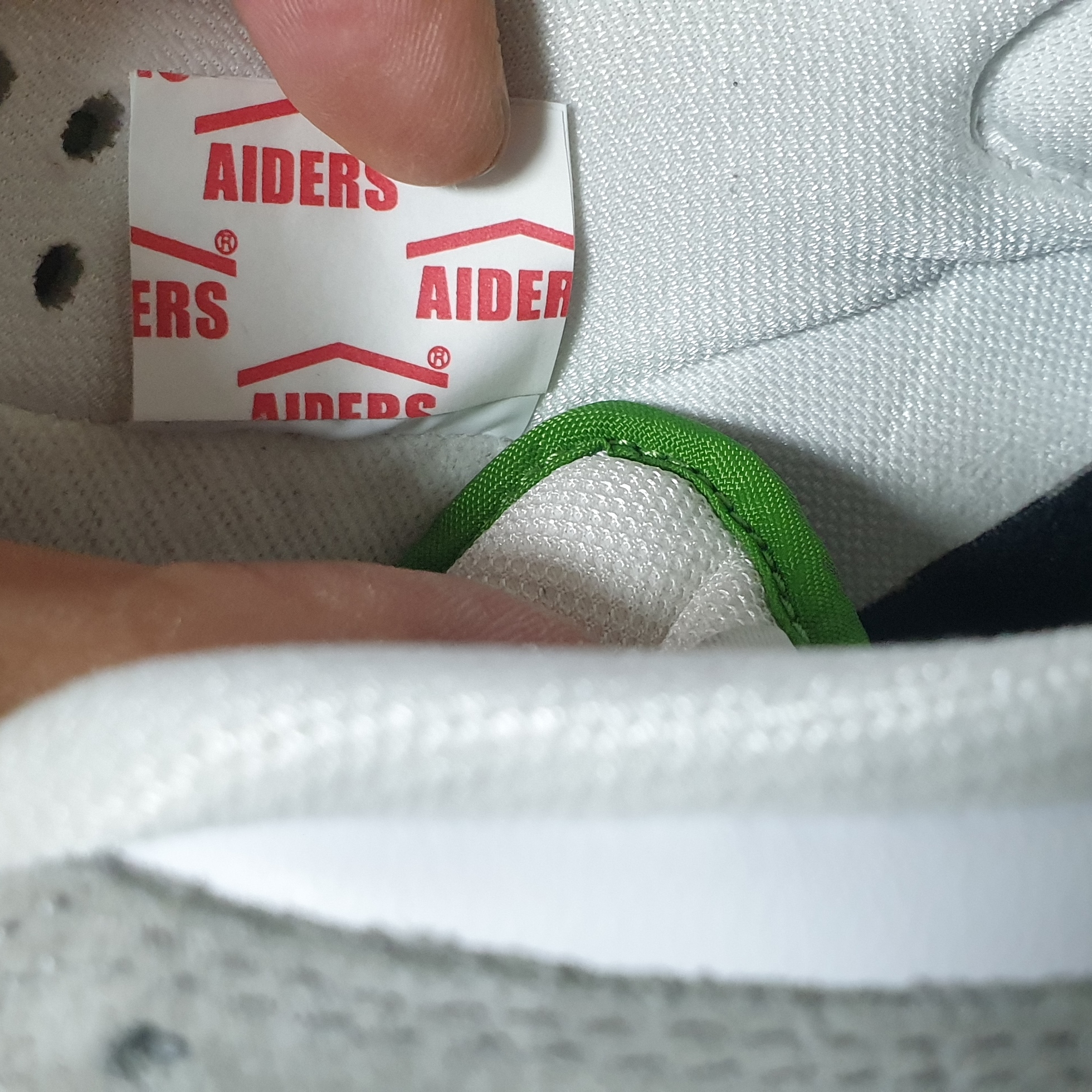 Nike SB Dunk Low Pro Chlorophyll 착용 스타일 - 3