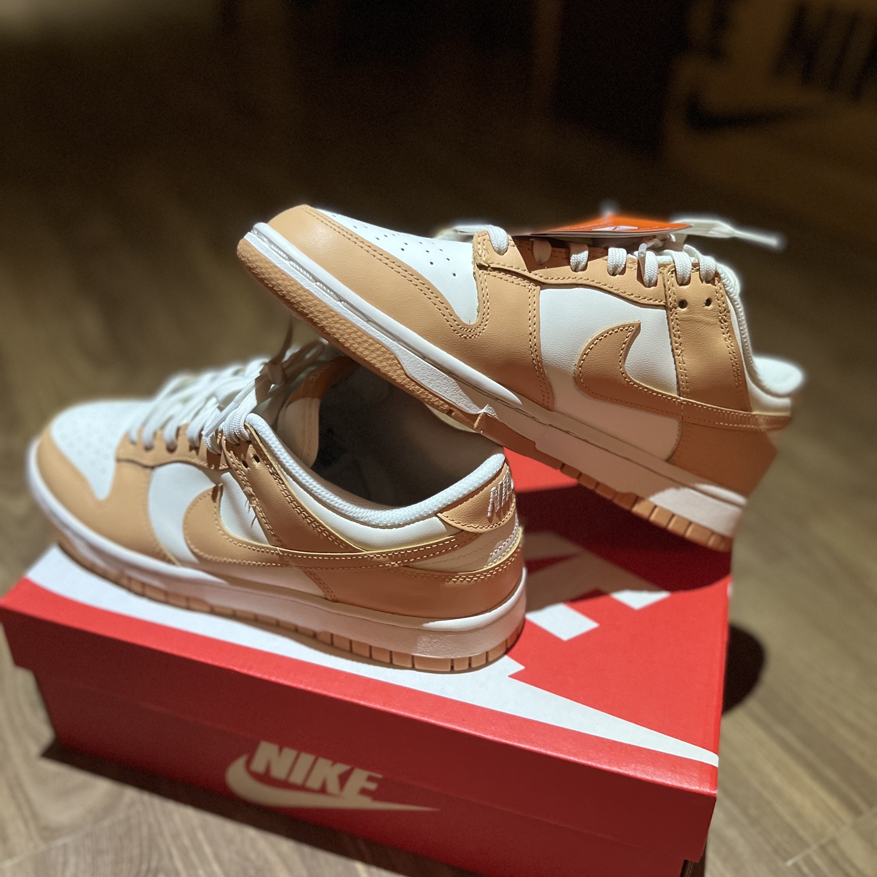 (W) Nike Dunk Low Harvest Moon 착용 스타일 - 1