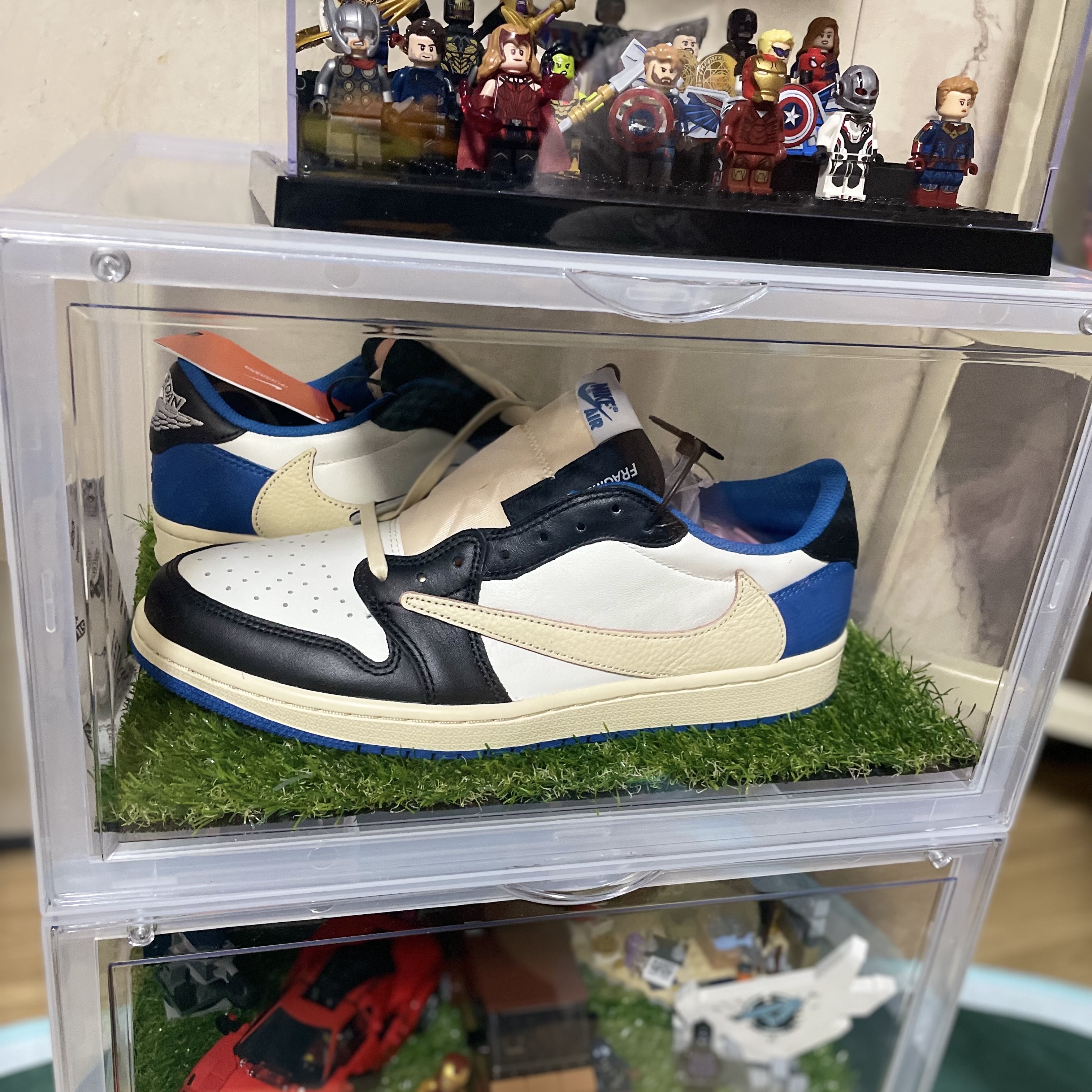 Jordan 1 x Travis Scott x Fragment Retro Low OG SP Military Blue 착용 스타일 - 2