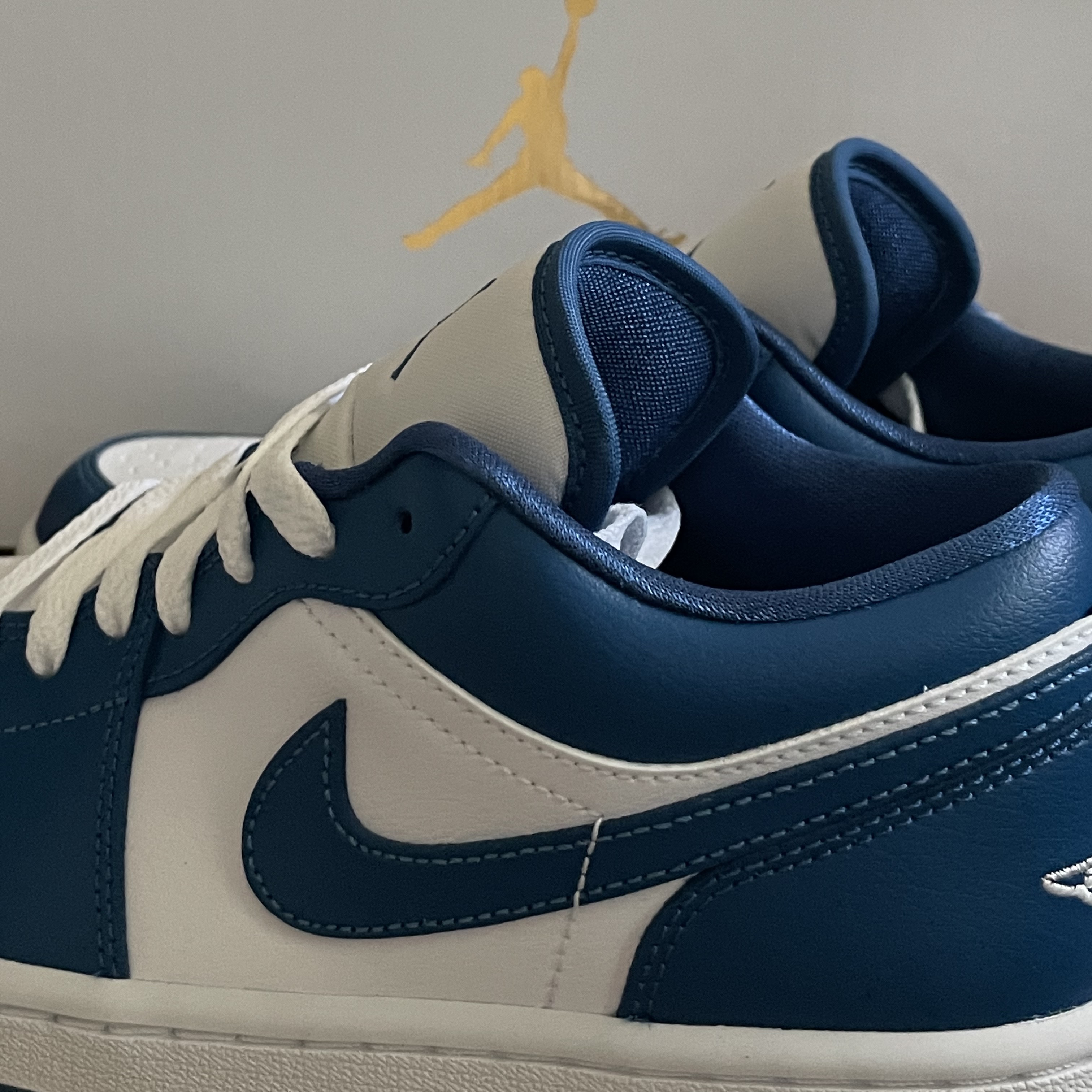 (W) Jordan 1 Low White Dark Marina Blue 착용 스타일
