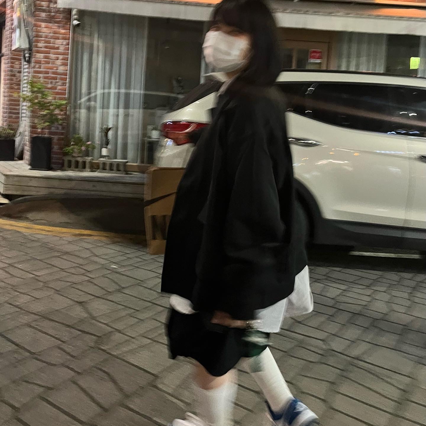 (W) Jordan 1 Low White Dark Marina Blue 착용 스타일 - 2
