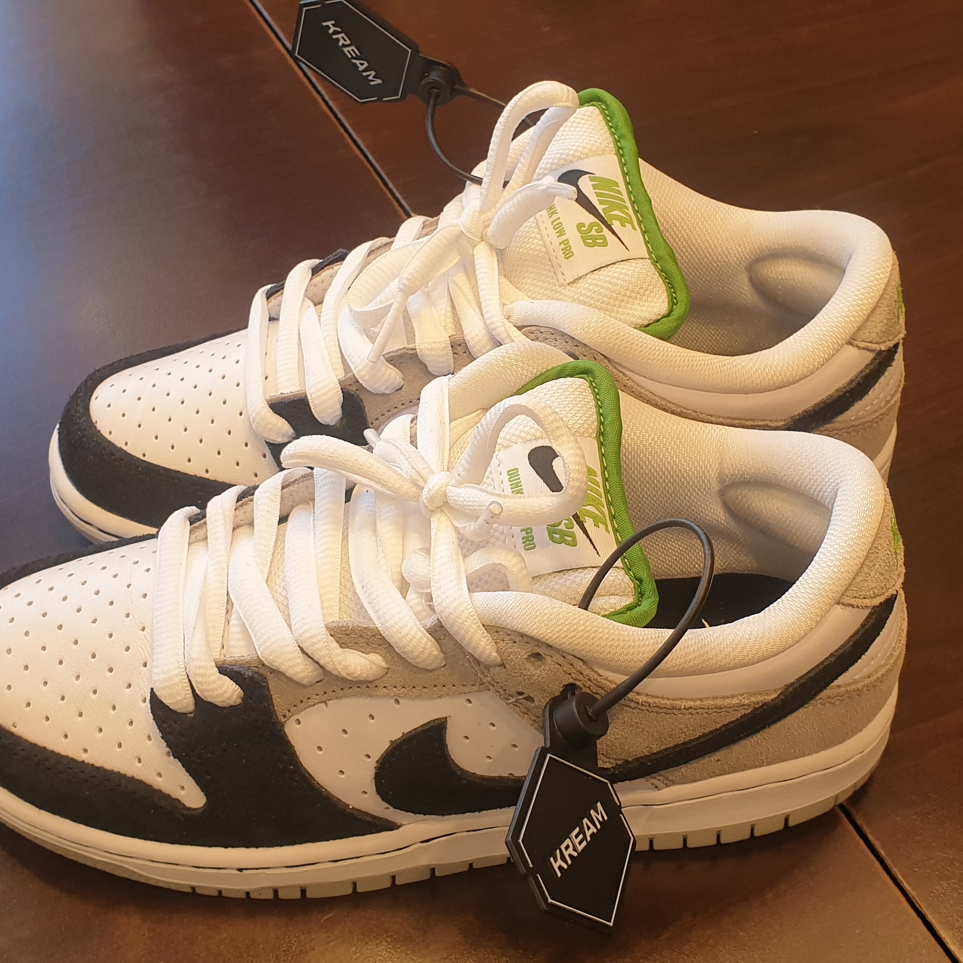 Nike SB Dunk Low Pro Chlorophyll 착용 스타일 - 1