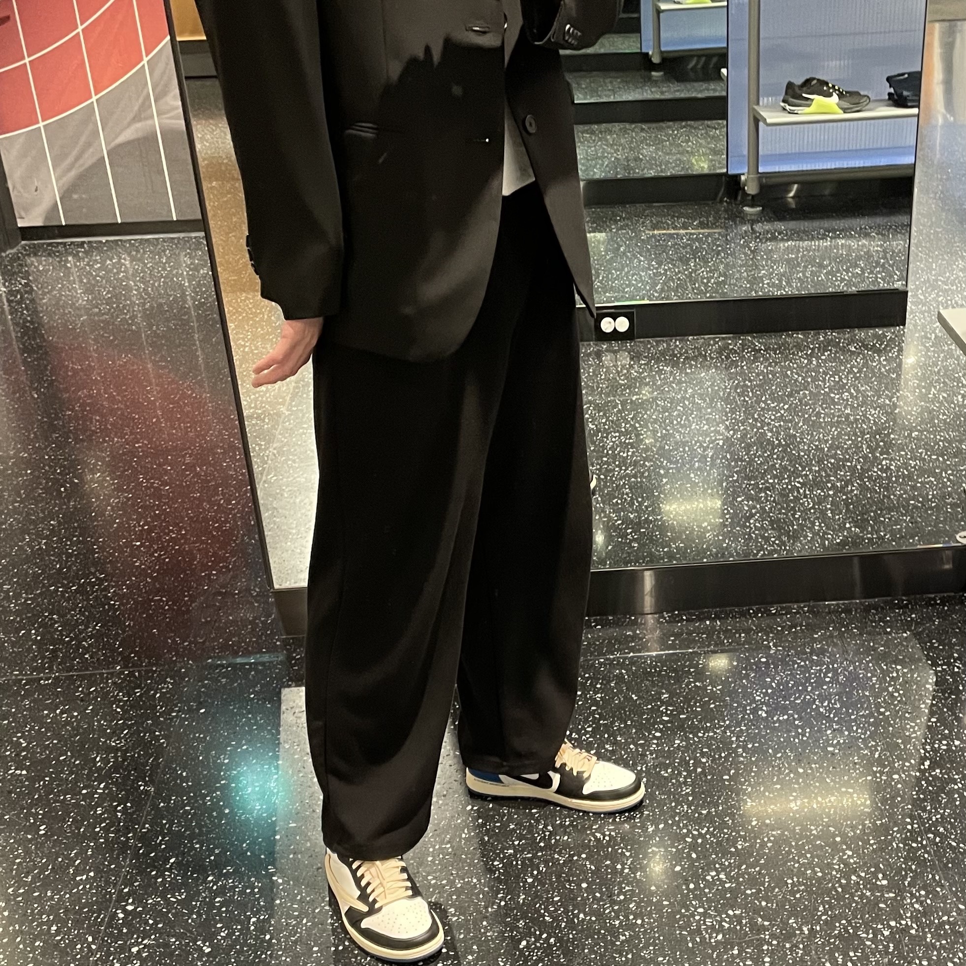 Jordan 1 x Travis Scott x Fragment Retro Low OG SP Military Blue, Jordan 1 Retro High OG Heritage 착용 스타일 - 1