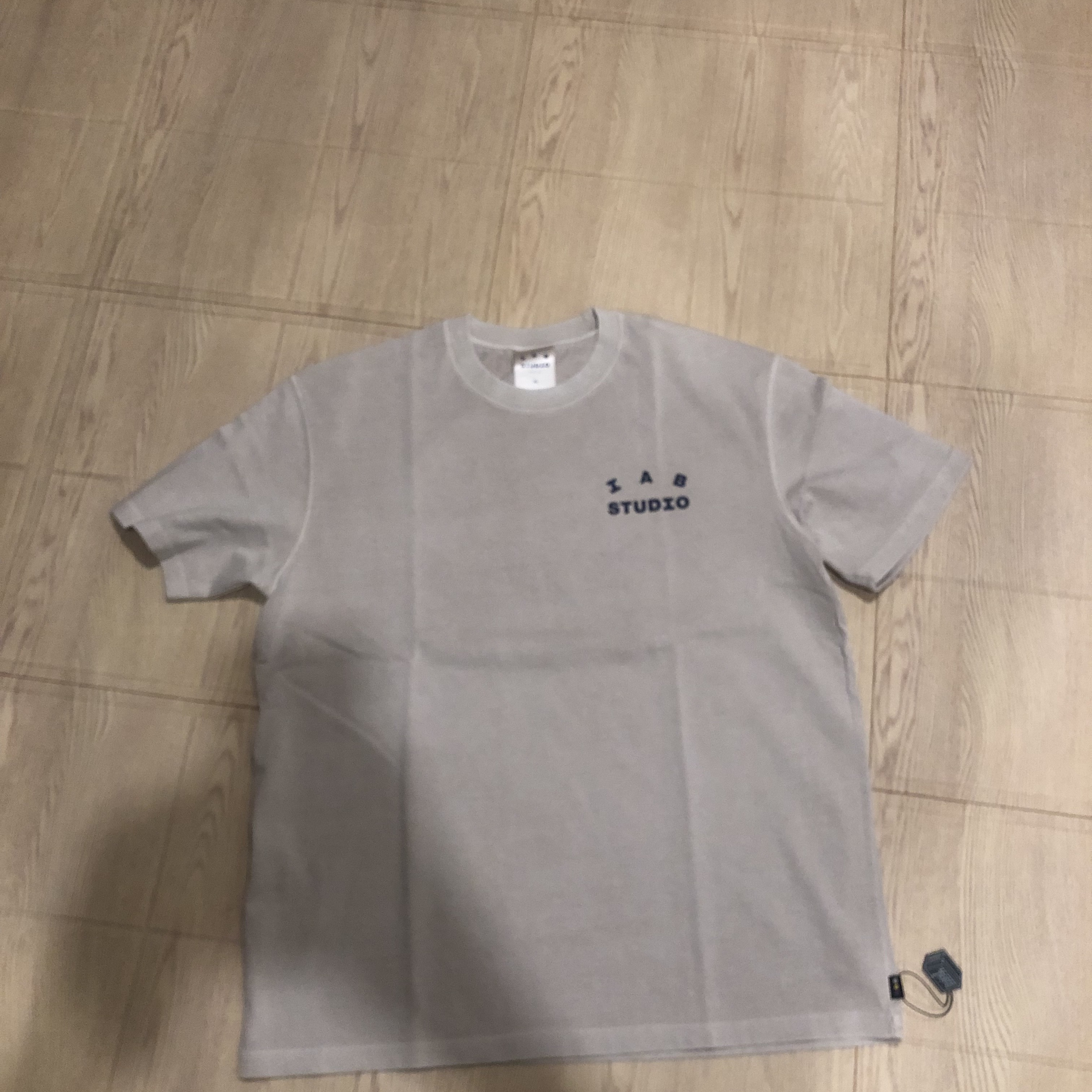 IAB Studio Pigment T-Shirt Oatmeal 착용 스타일