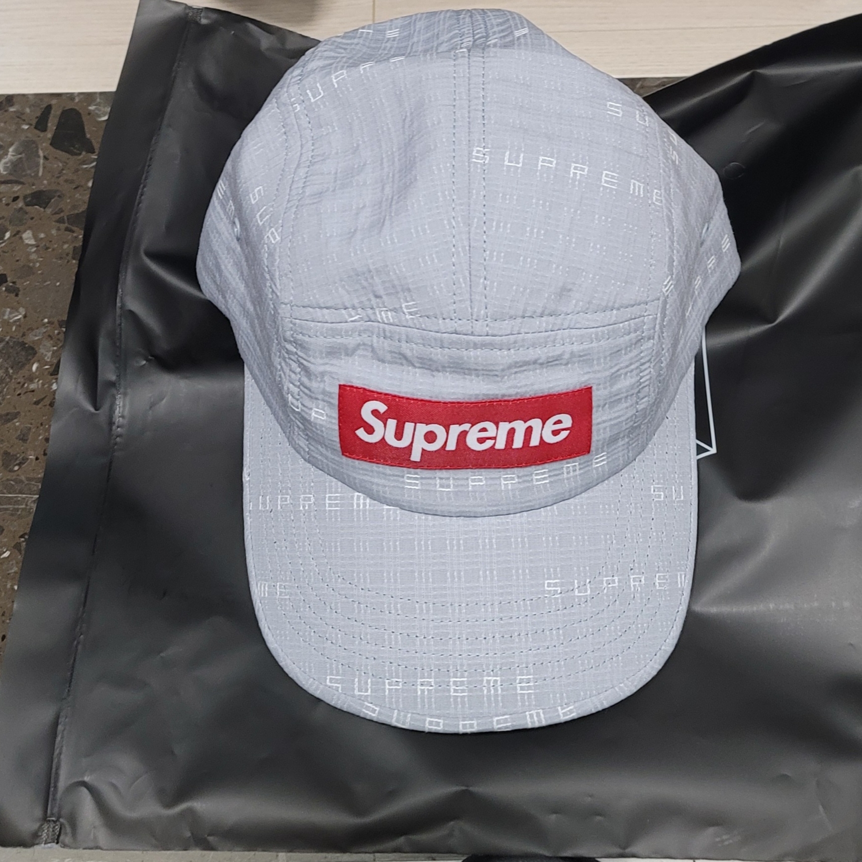 Supreme Stitch Jacquard Camp Cap Grey - 22SS 착용 스타일