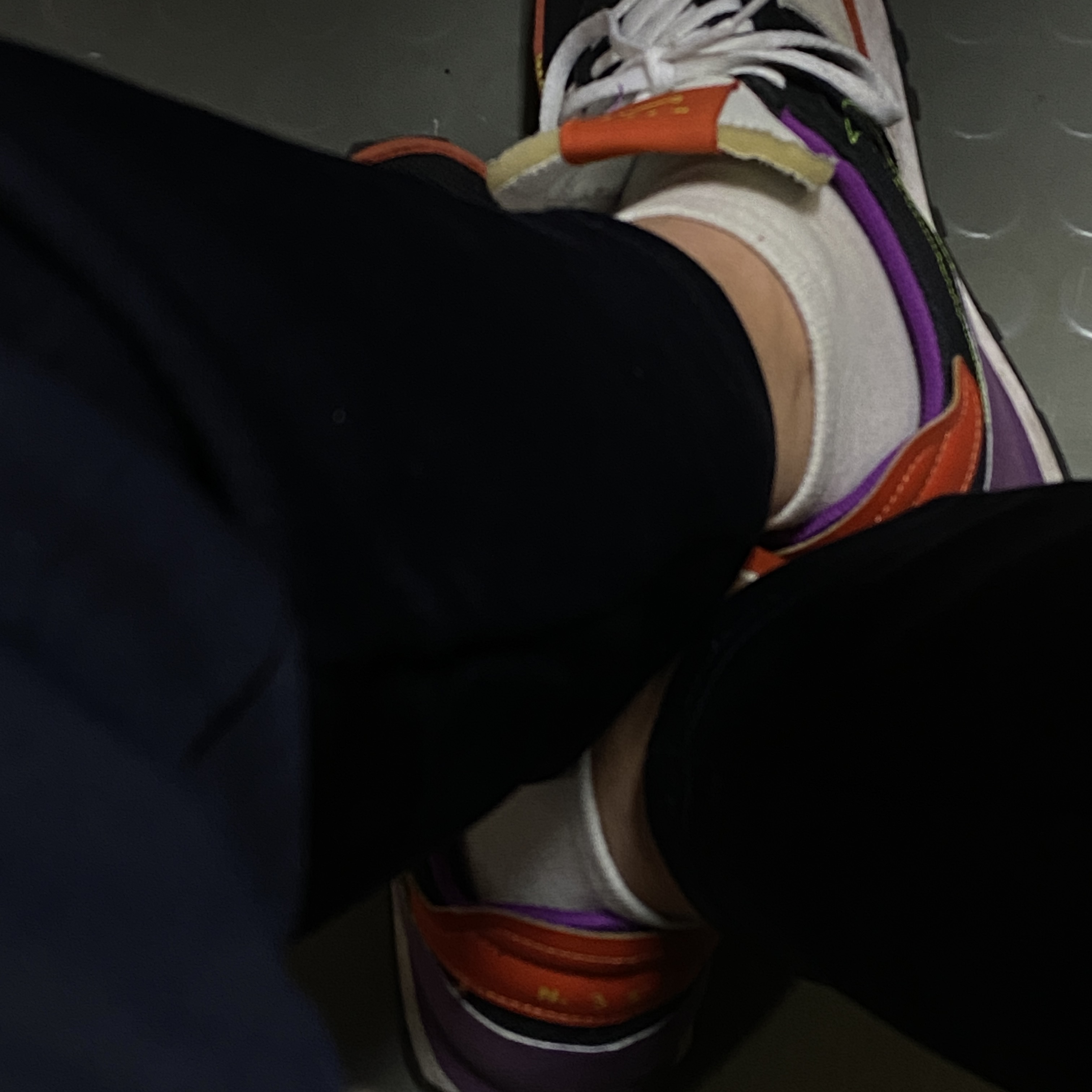 Nike Daybreak Type Black Vivid Purple 착용 스타일