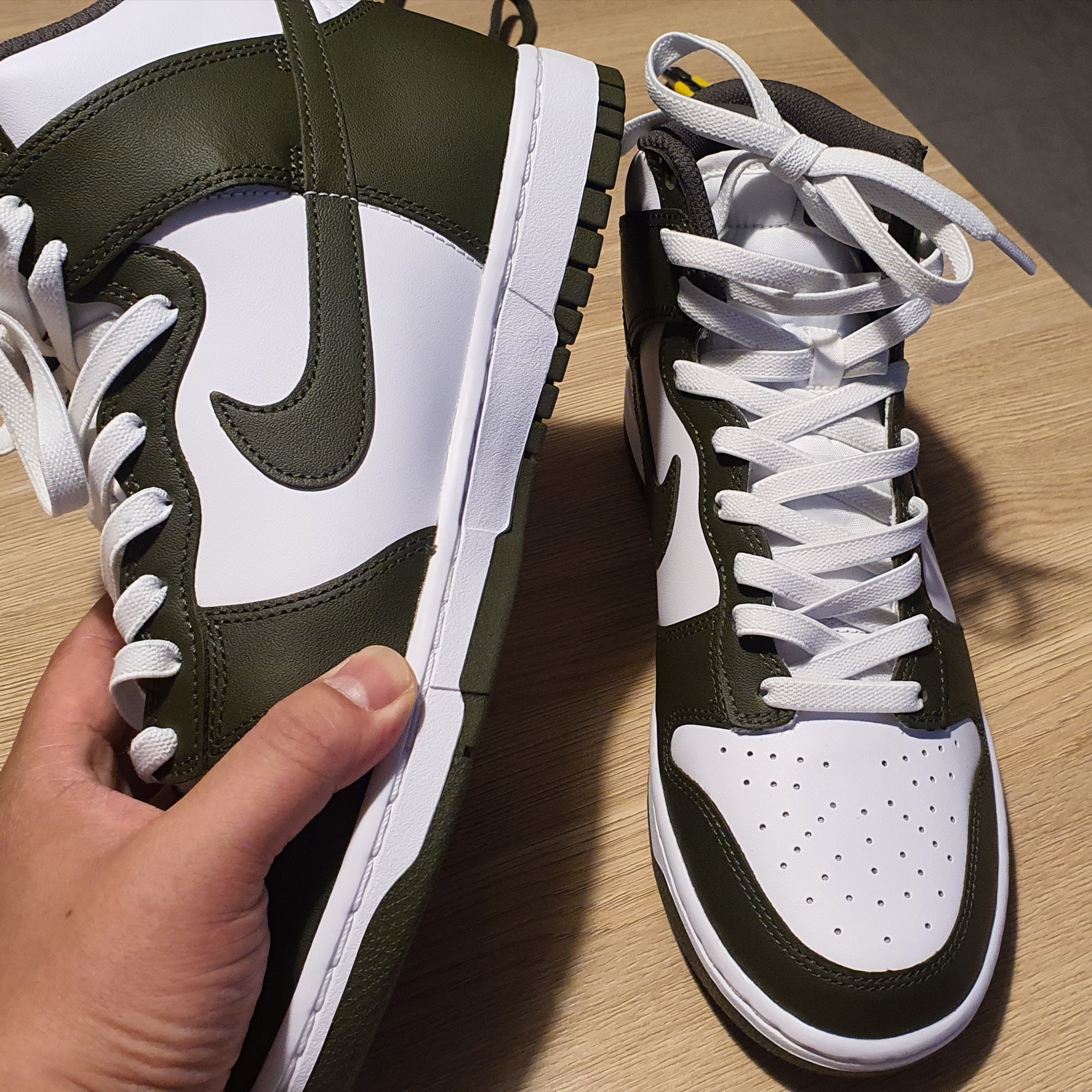 Nike Dunk High Retro Championship Khaki 착용 스타일 - 4
