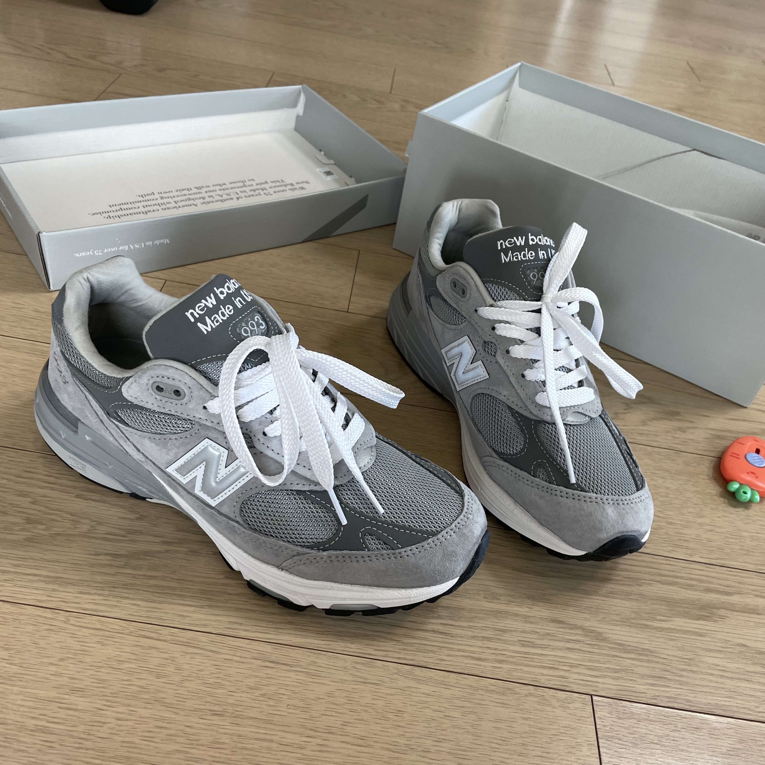 New Balance 993 Made in USA Grey - D Standard 착용 스타일