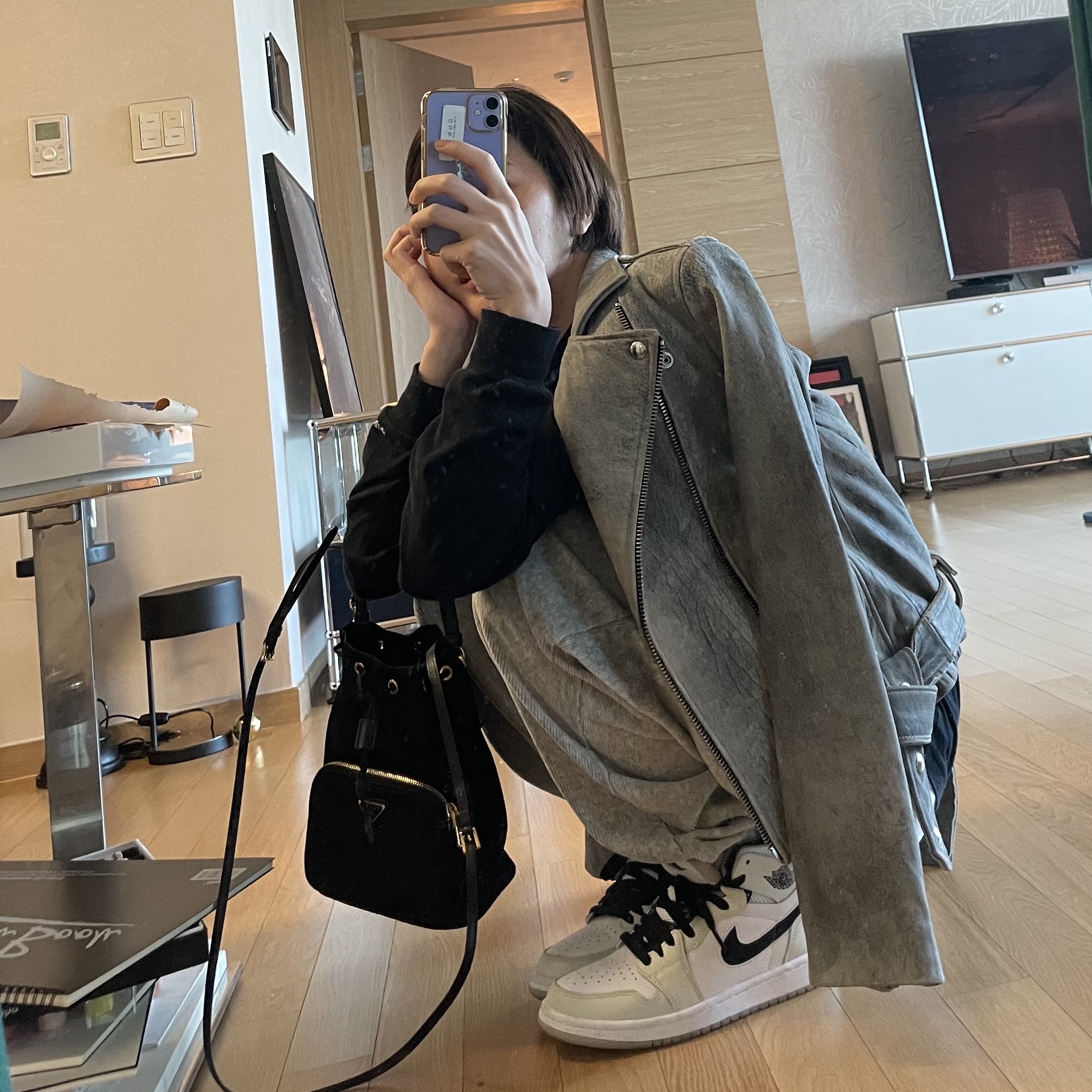 (W) Jordan 1 Zoom Air CMFT Light Bone 착용 스타일