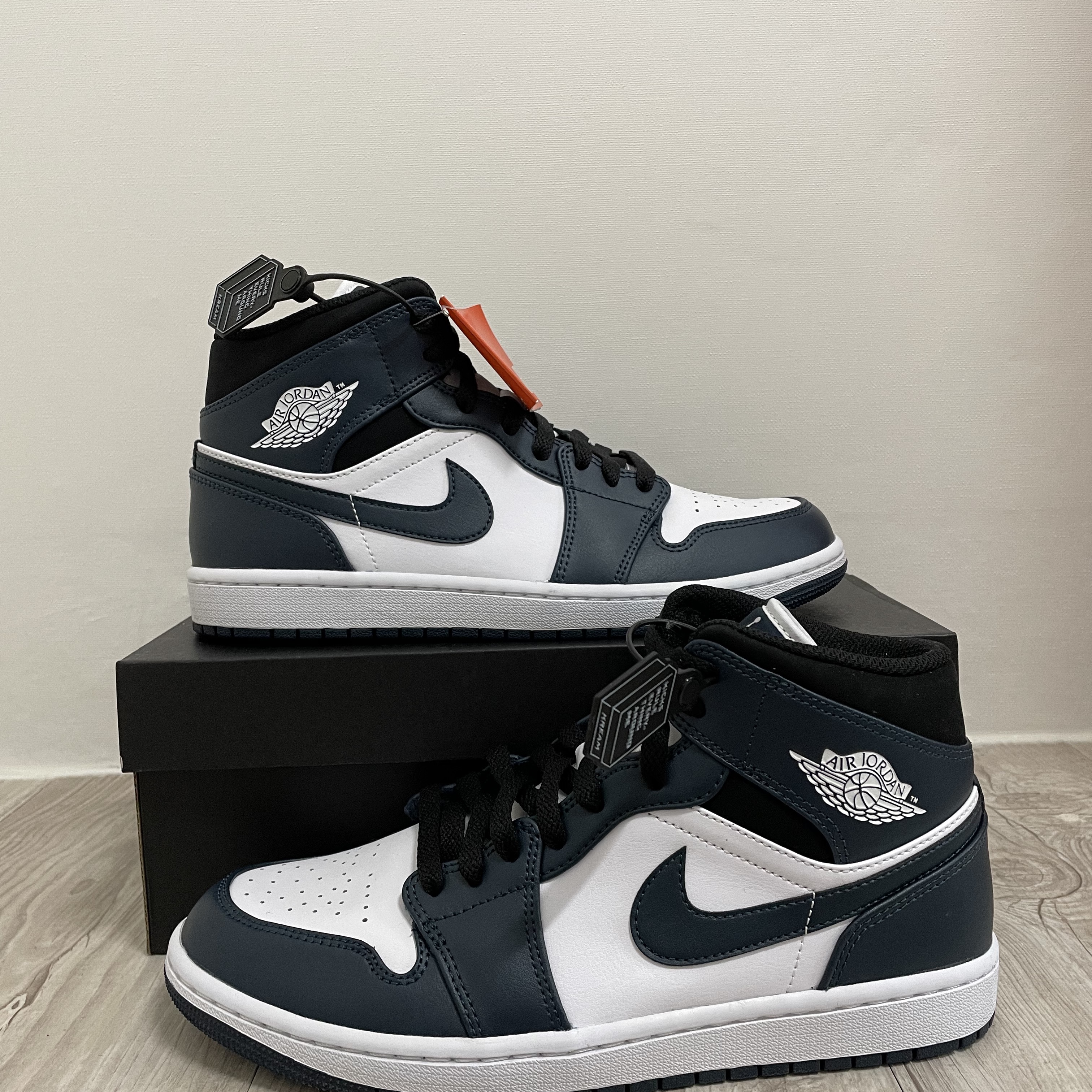 Jordan 1 Mid Dark Teal 착용 스타일