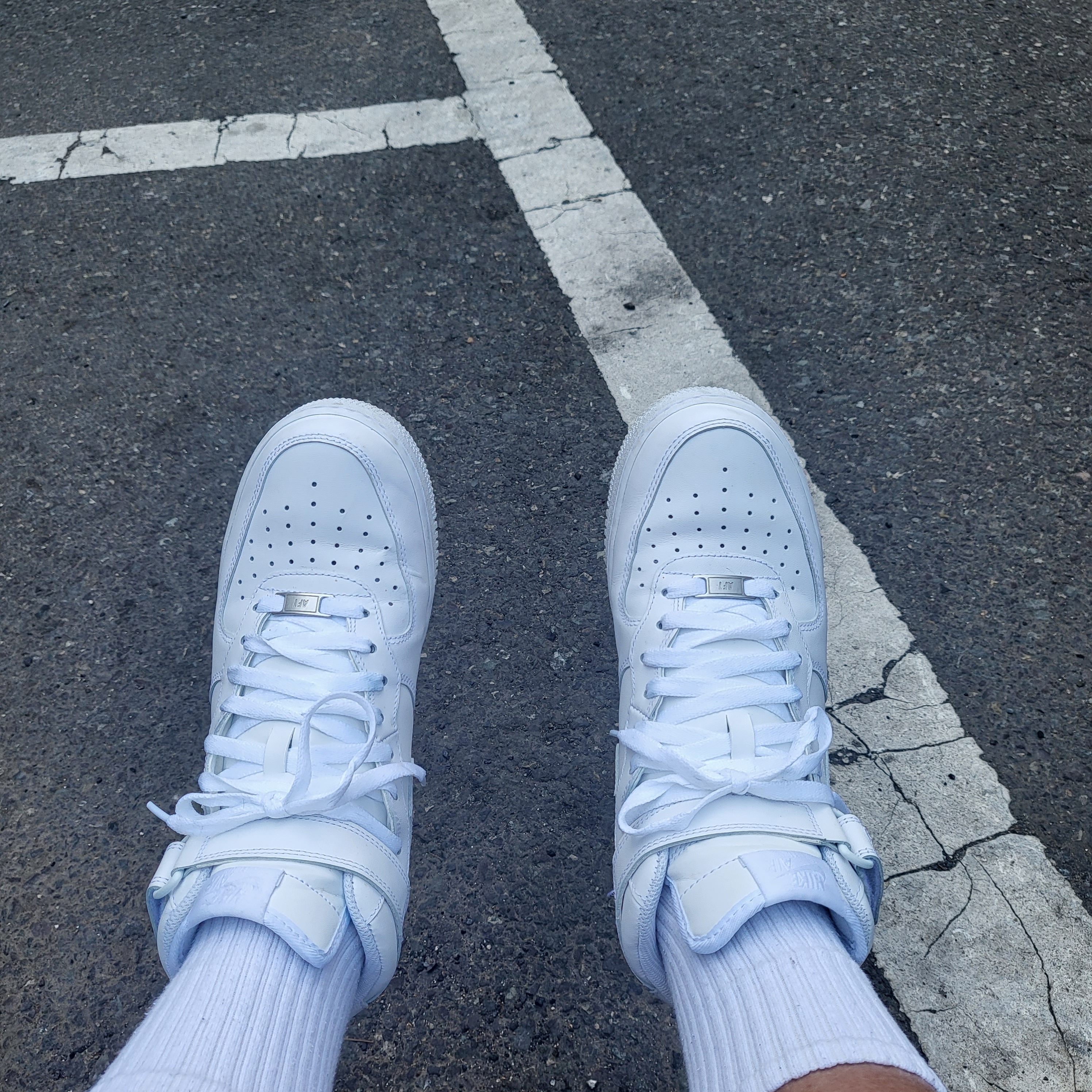 Nike Air Force 1 Mid '07 White 착용 스타일
