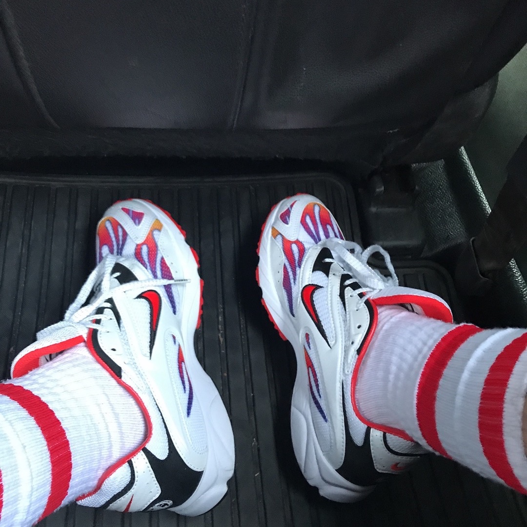 Nike x Supreme Zoom Streak Spectrum Plus White 착용 스타일