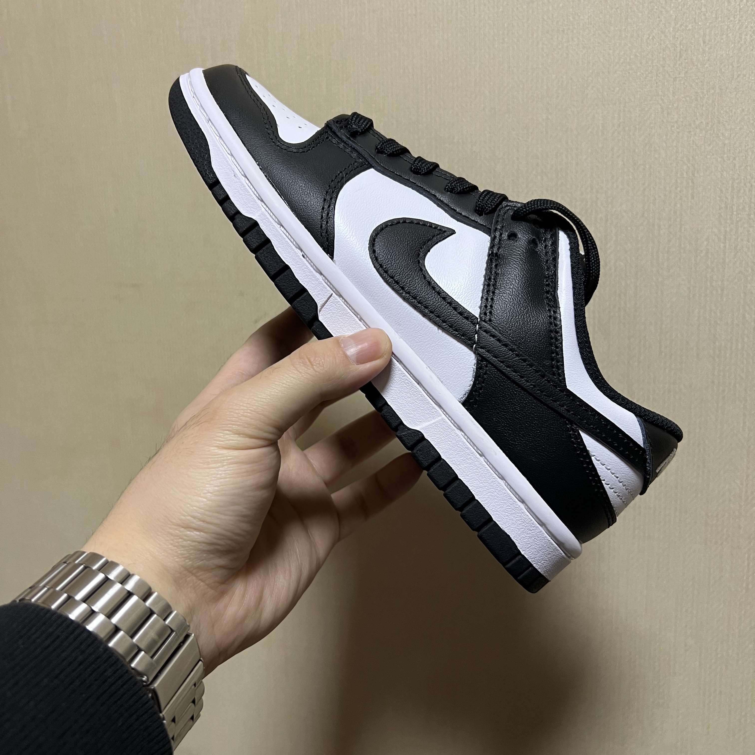 (W) Nike Dunk Low Black 착용 스타일