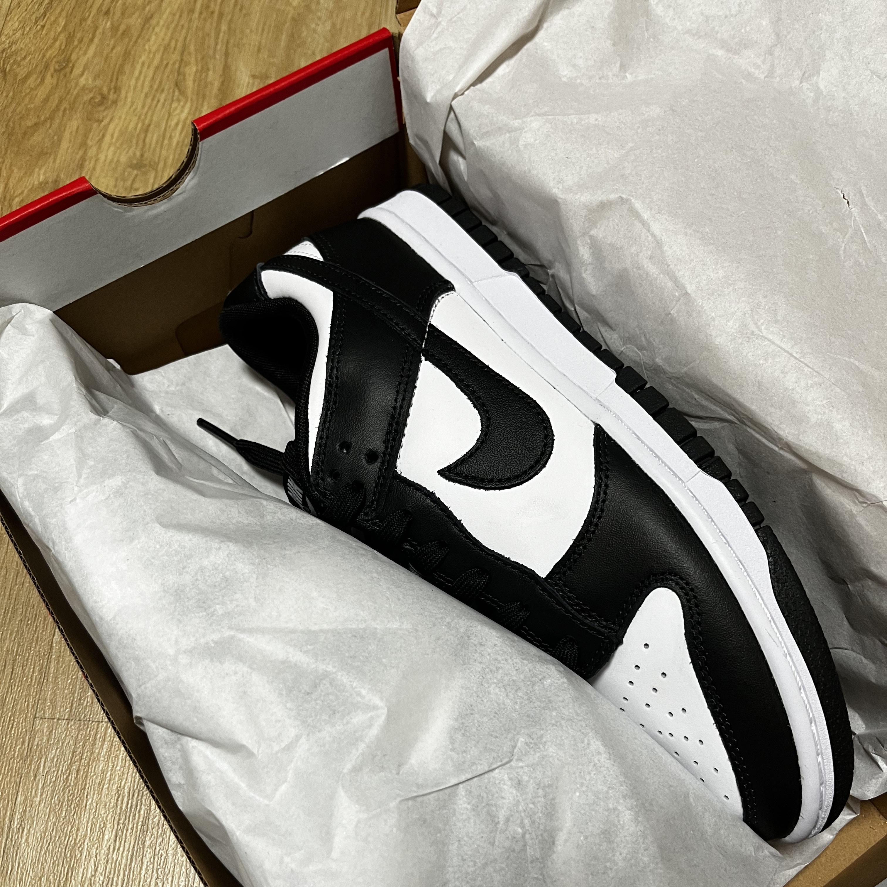Nike Dunk Low Retro Black 착용 스타일