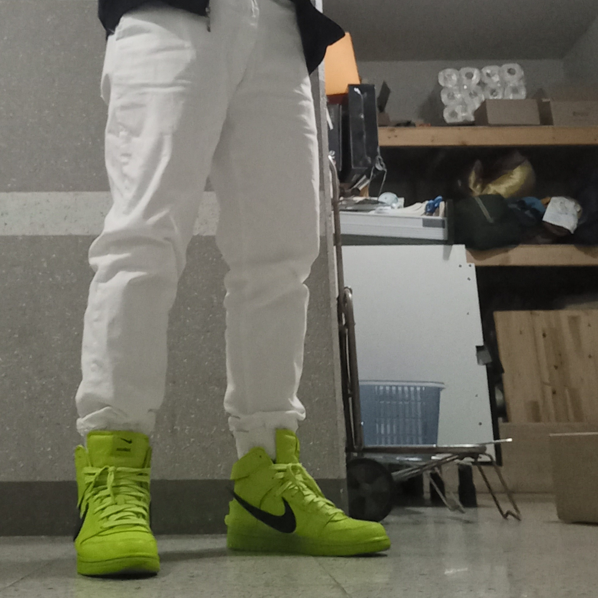 Nike x Ambush Dunk High Flash Lime 착용 스타일