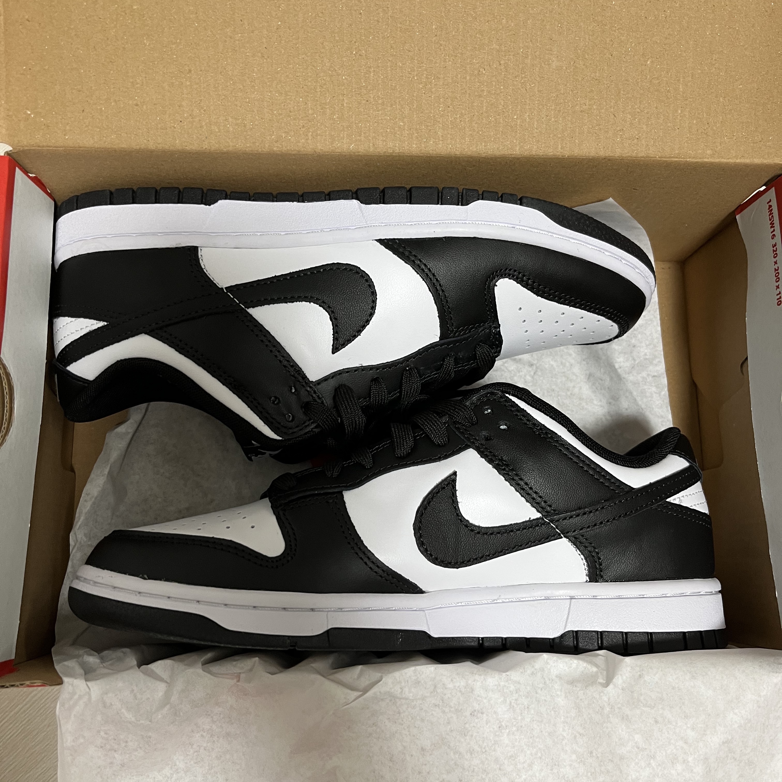 Nike Dunk Low Retro Black 착용 스타일 - 1