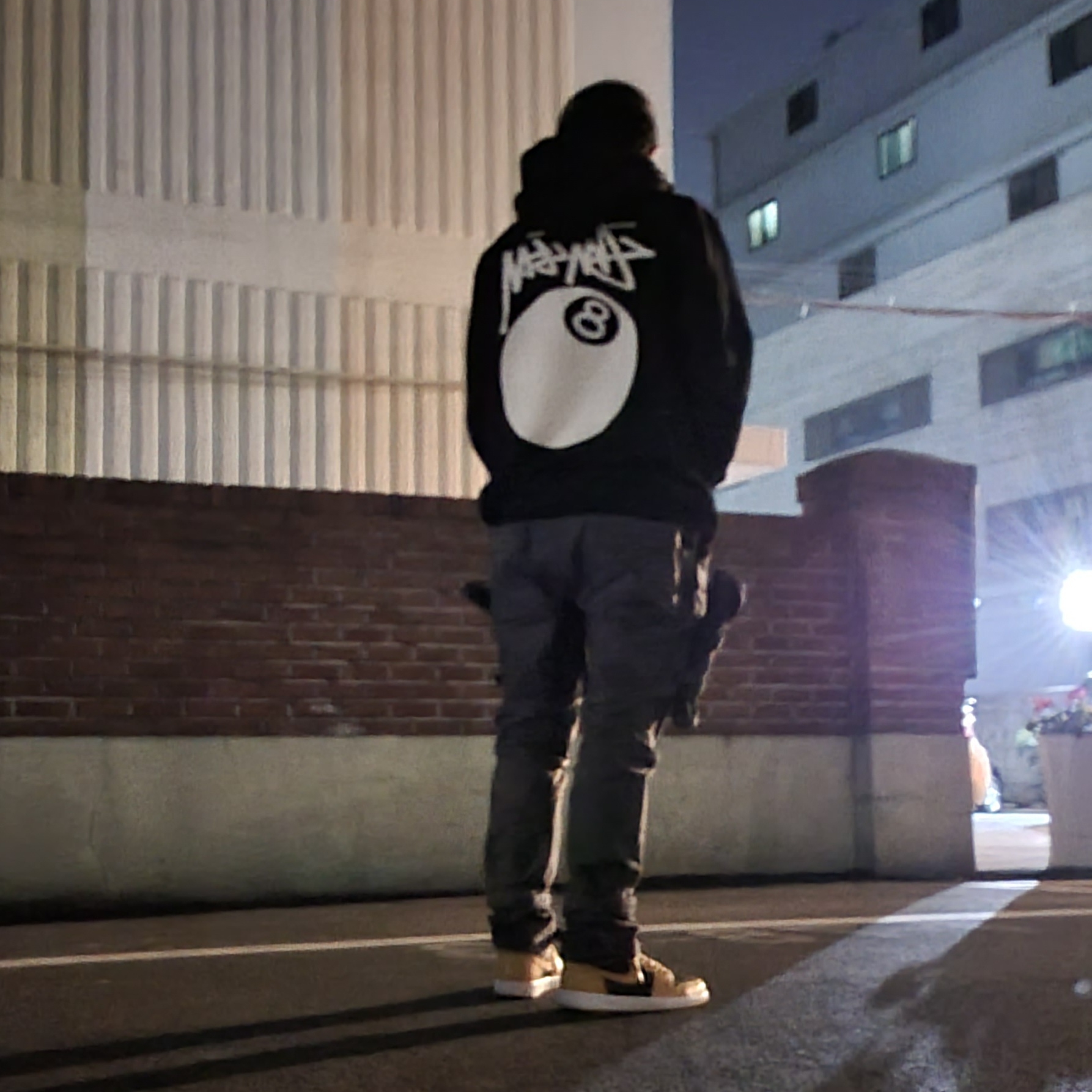 Jordan 1 Retro High OG Pollen, Stussy 8 Ball Hoodie Black - 21SS 착용 스타일 - 1