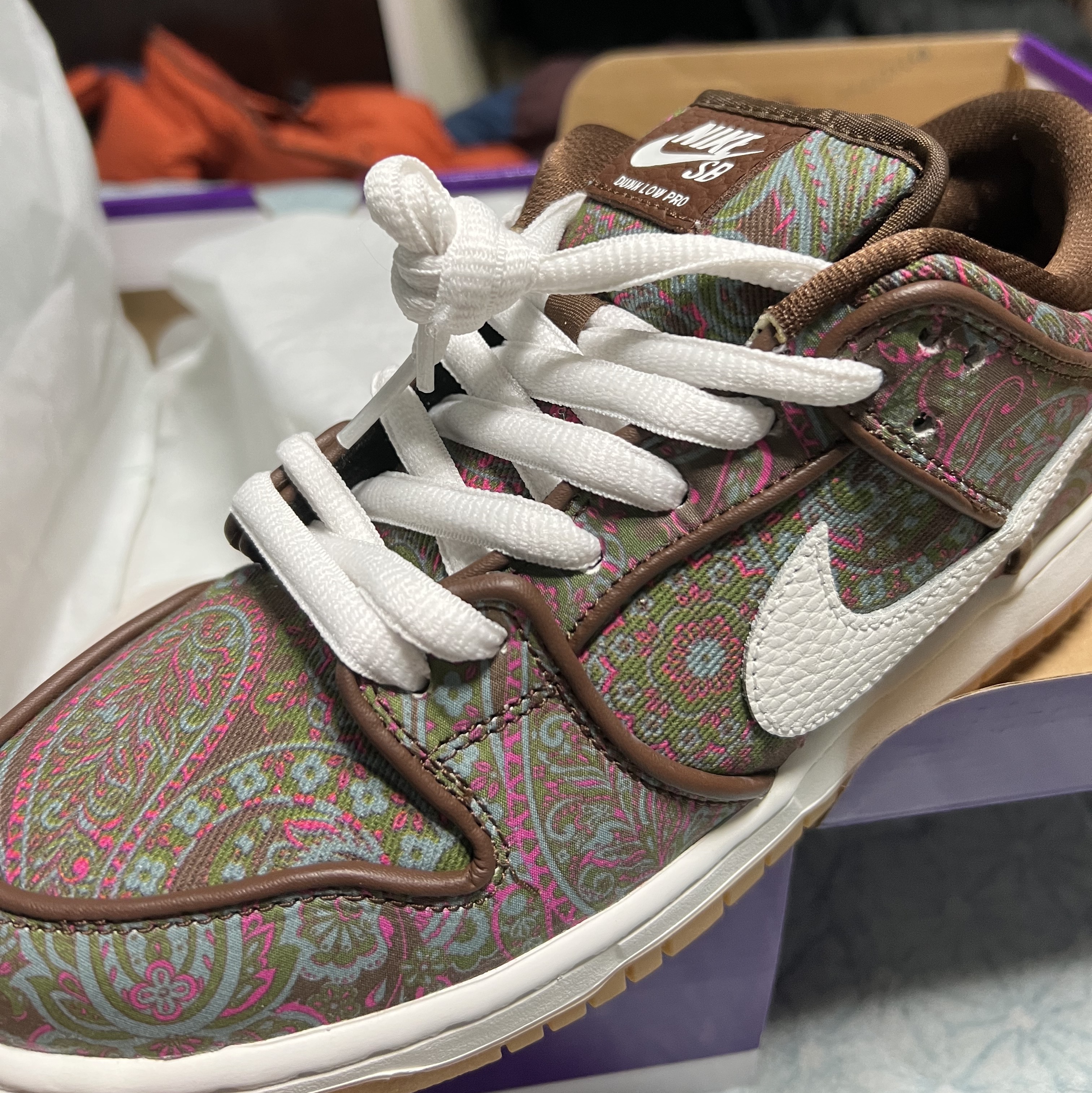 Nike SB Dunk Low Pro Premium Paisley 착용 스타일