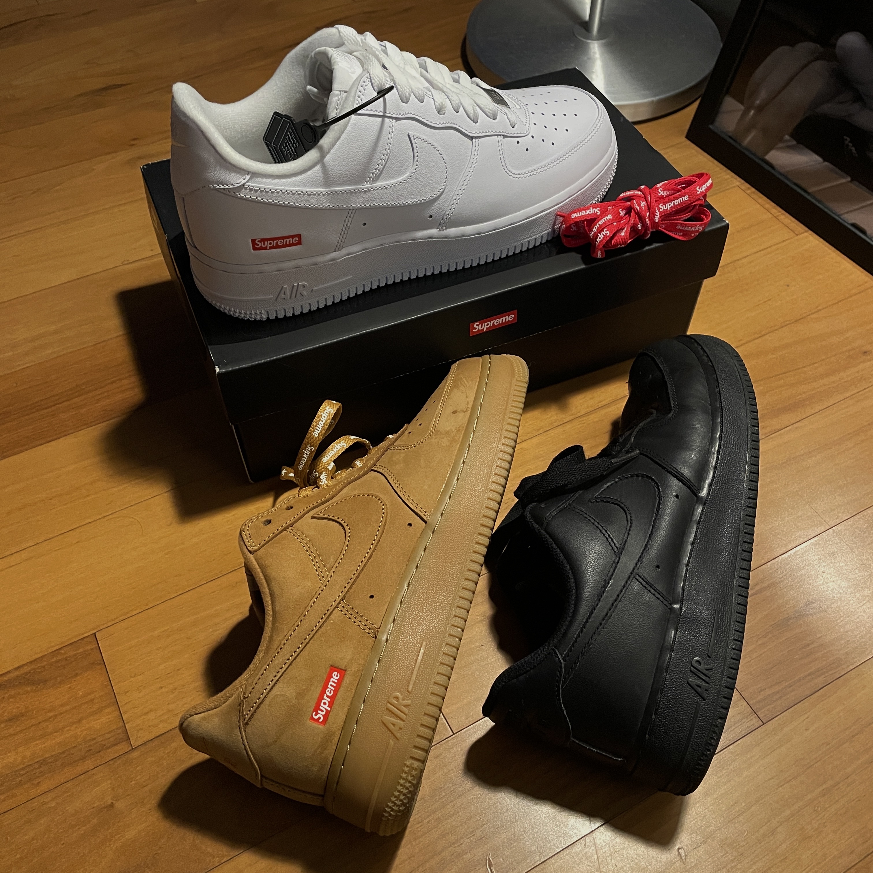 Nike x Supreme Air Force 1 Low White, Nike x Supreme Air Force 1 Low Flax 착용 스타일