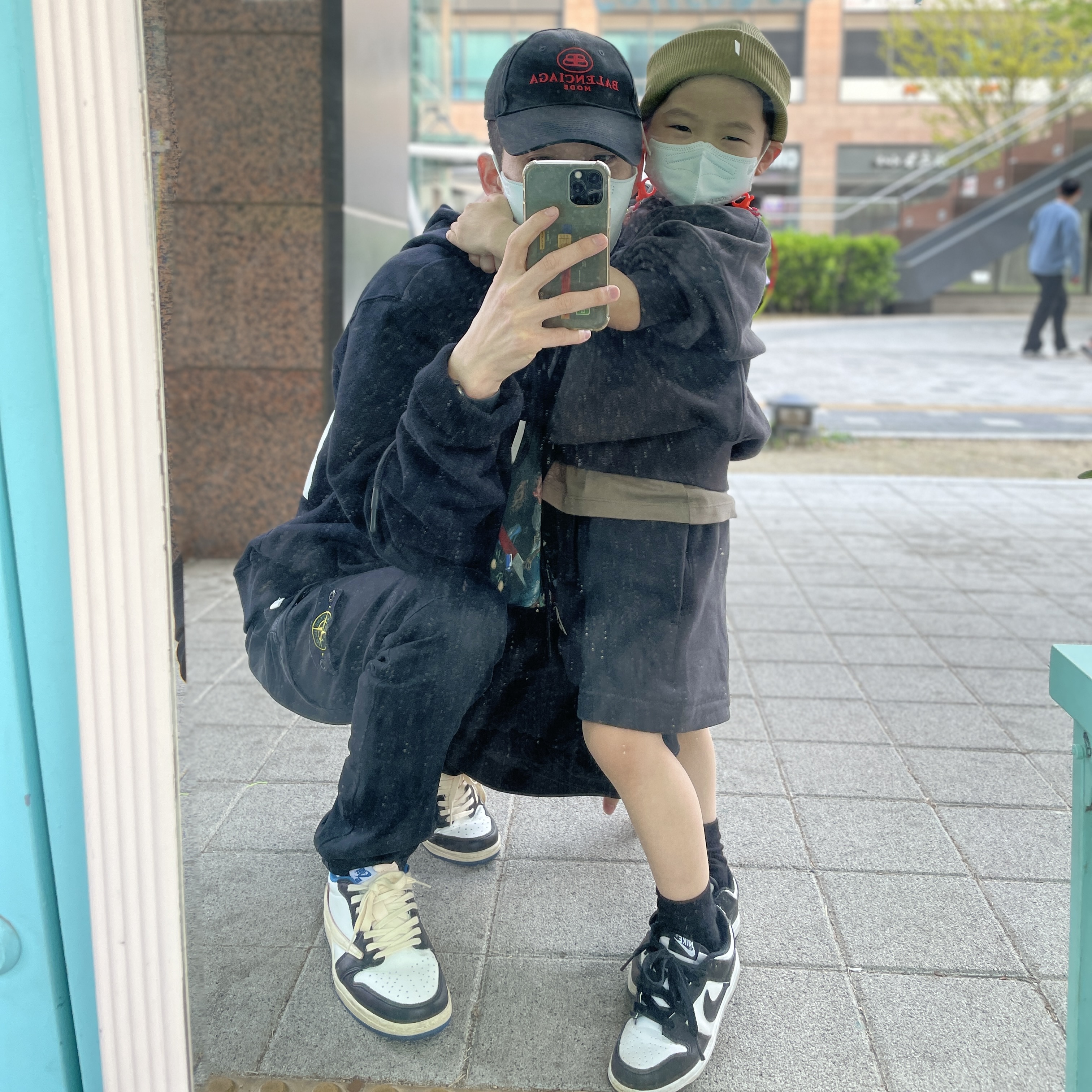 Jordan 1 x Travis Scott x Fragment Retro Low OG SP Military Blue 착용 스타일