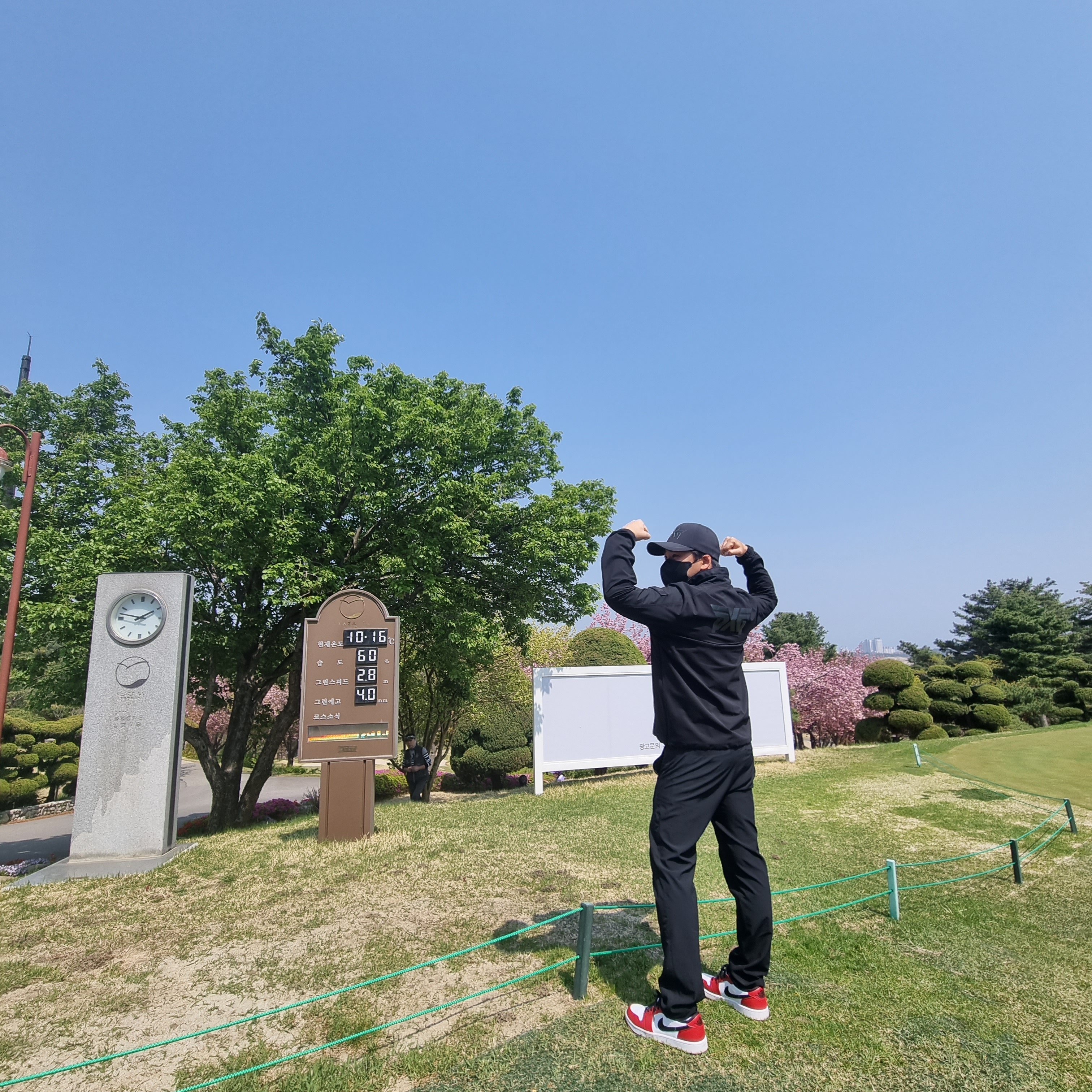 Jordan 1 Low Golf Chicago 착용 스타일 - 2