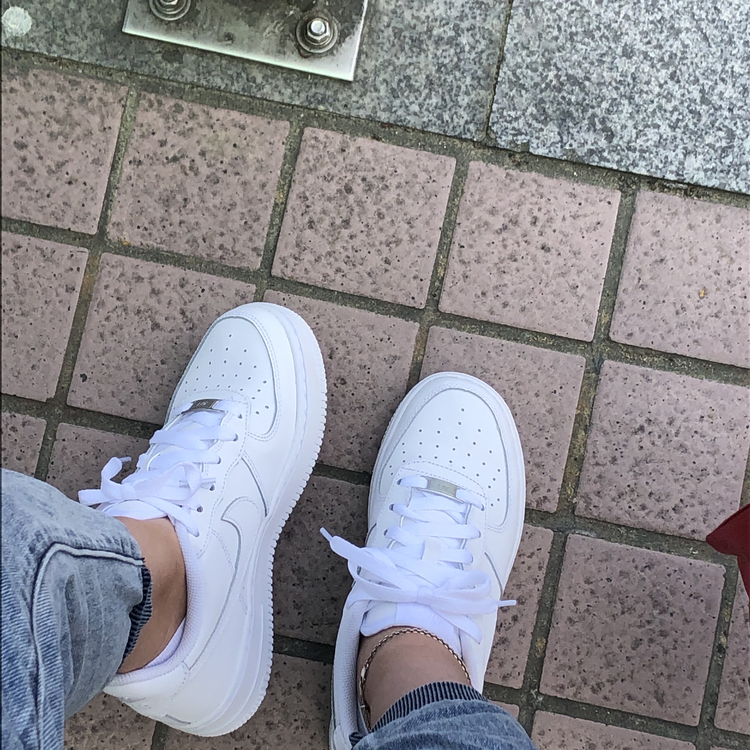 Nike Air Force 1 '07 Low White, (W) Nike Air Force 1 '07 Low White 착용 스타일