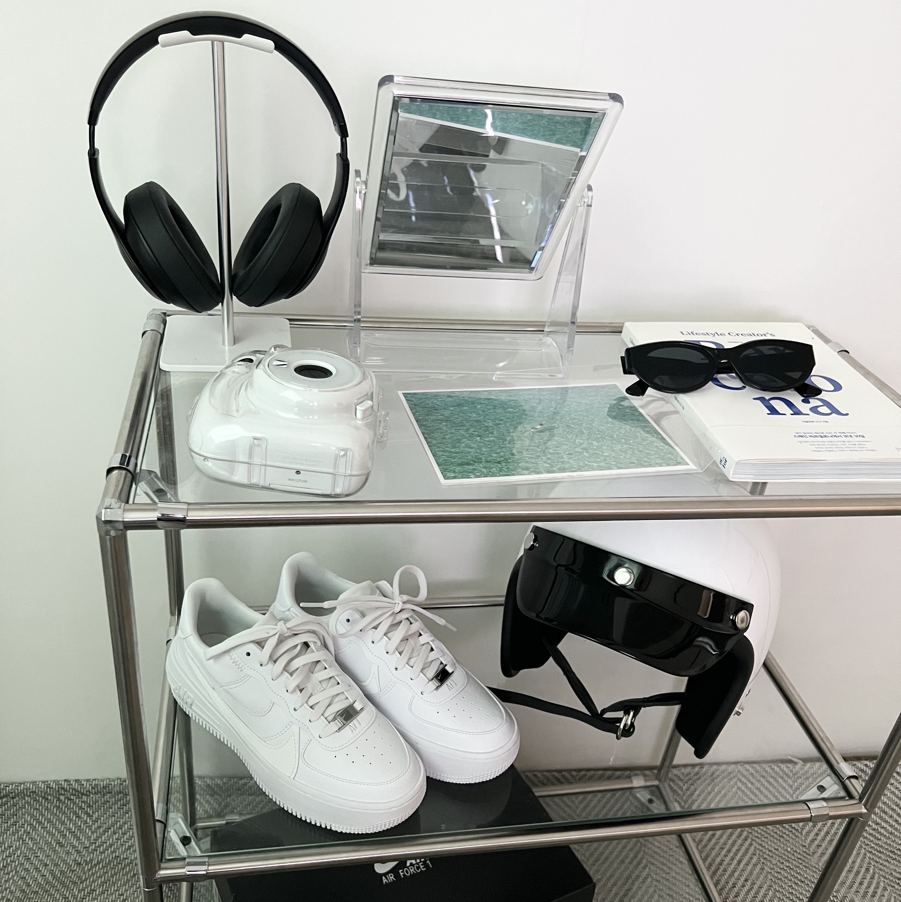 (W) Nike Air Force 1 PLT.AF.ORM Triple White 착용 스타일 - 1