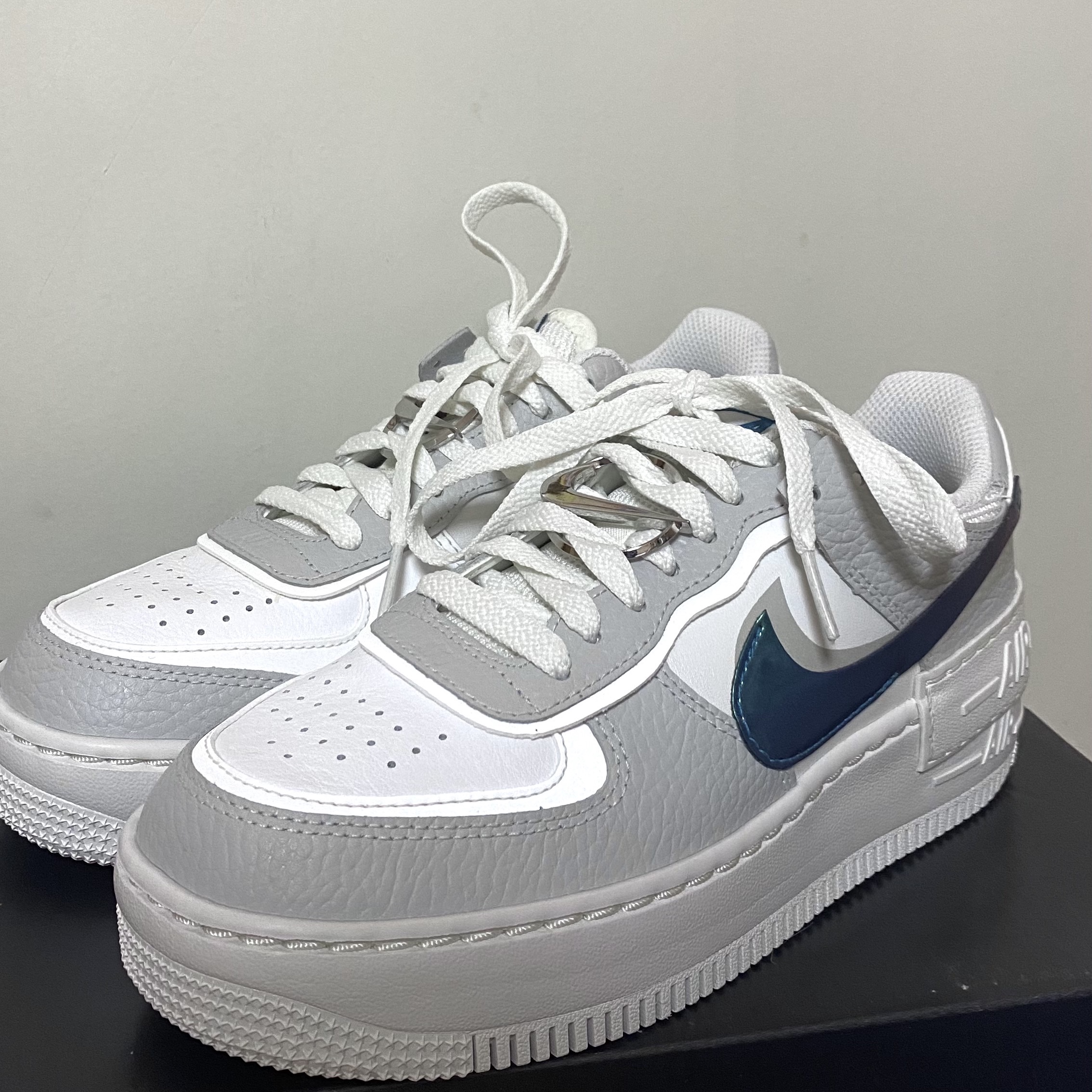 (W) Nike Air Force 1 Shadow Grey Fog Bright Spruce 착용 스타일