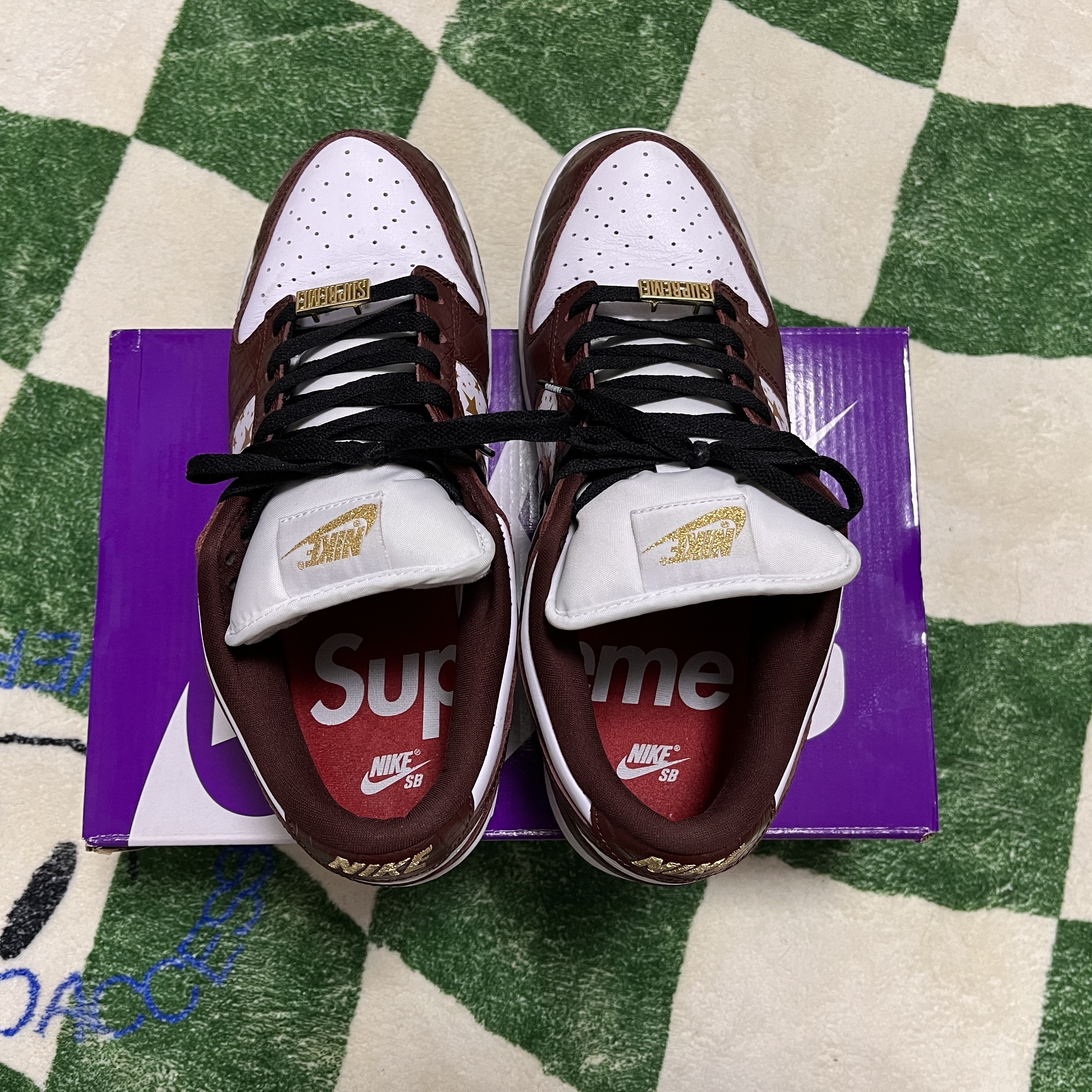 Nike x Supreme SB Dunk Low Barkroot Brown 착용 스타일 - 4