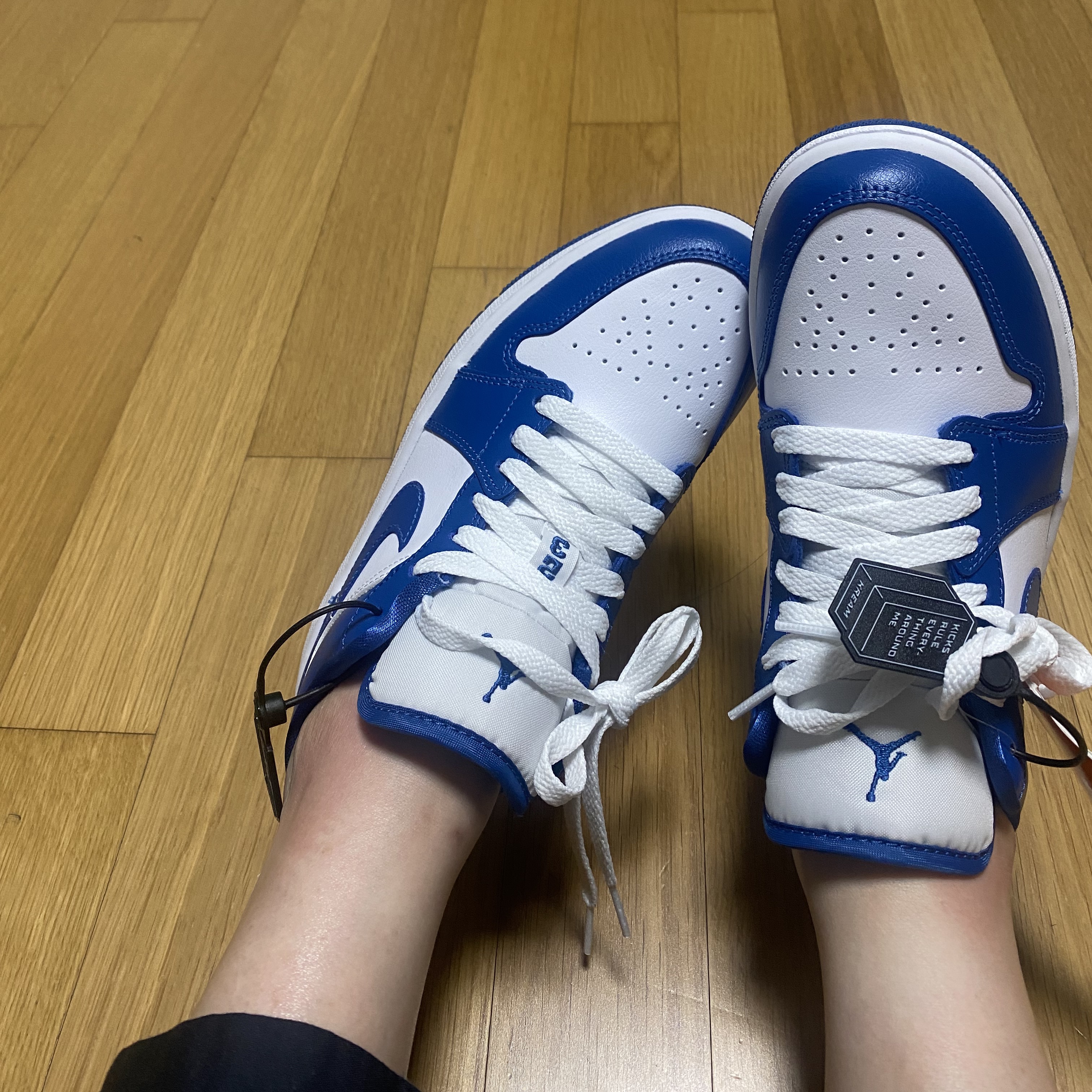 (W) Jordan 1 Low White Dark Marina Blue 착용 스타일