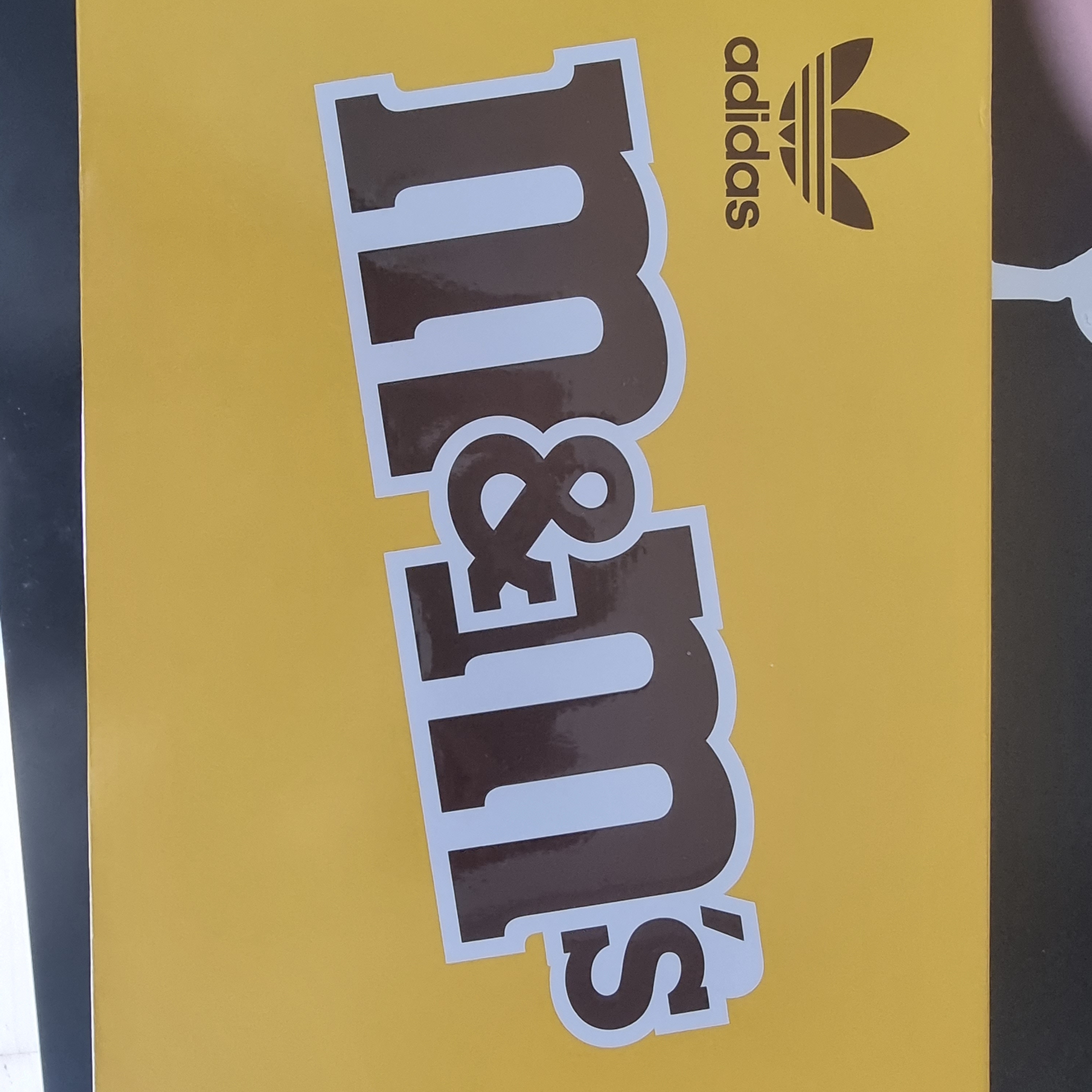 Adidas x M&Ms Forum 84 Low Yellow 착용 스타일 - 1