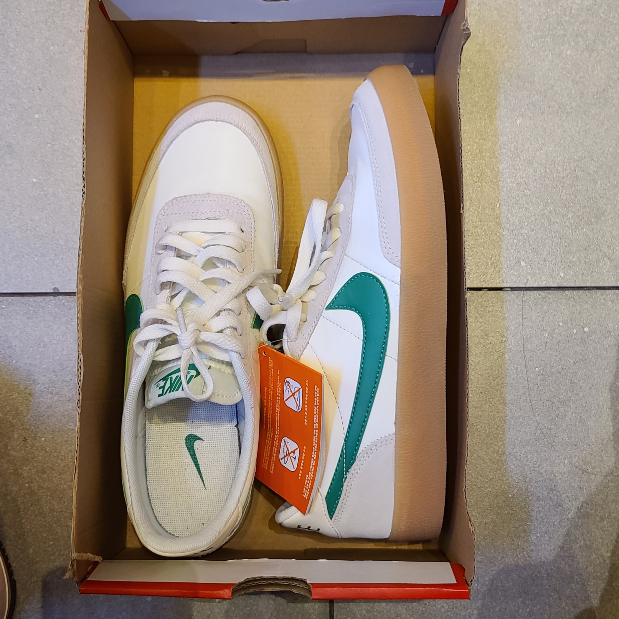 Nike x J.Crew Killshot 2 Lucid Green 착용 스타일