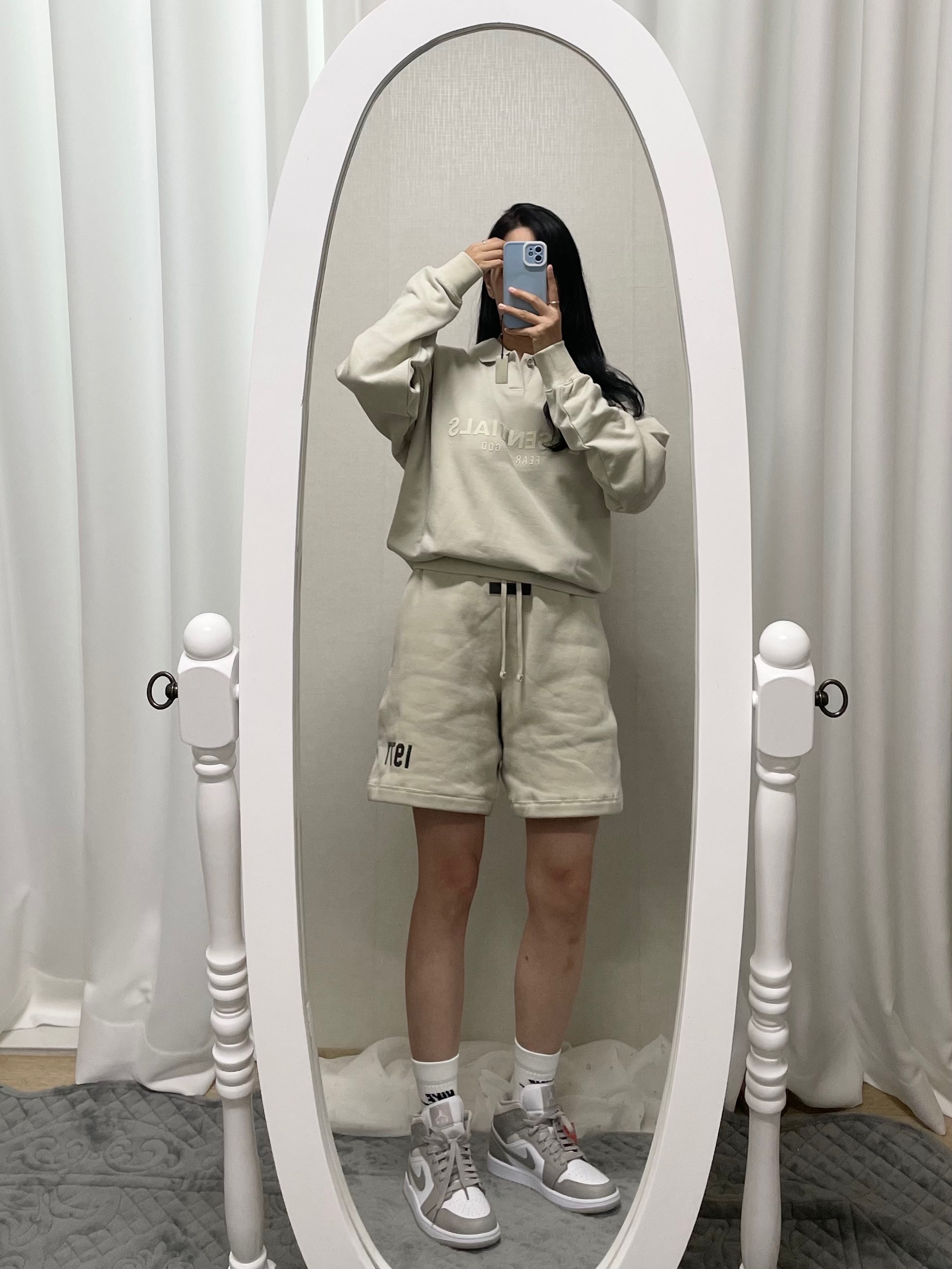 (Kids) Essentials Long Sleeve Polo Wheat - 22SS, (Kids) Essentials 1977 Shorts Wheat - 22SS 착용 스타일 - 3