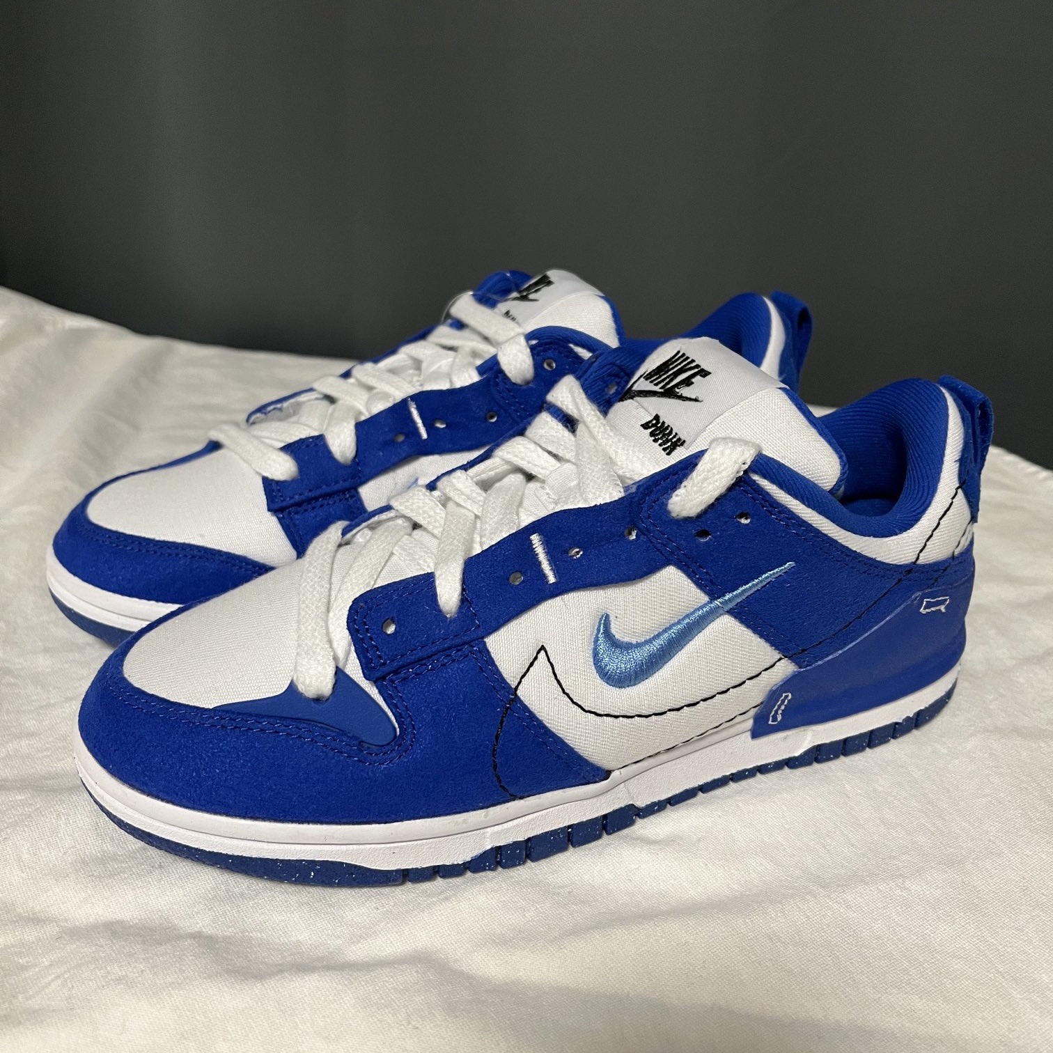 (W) Nike Dunk Low Disrupt 2 White and University Blue 착용 스타일