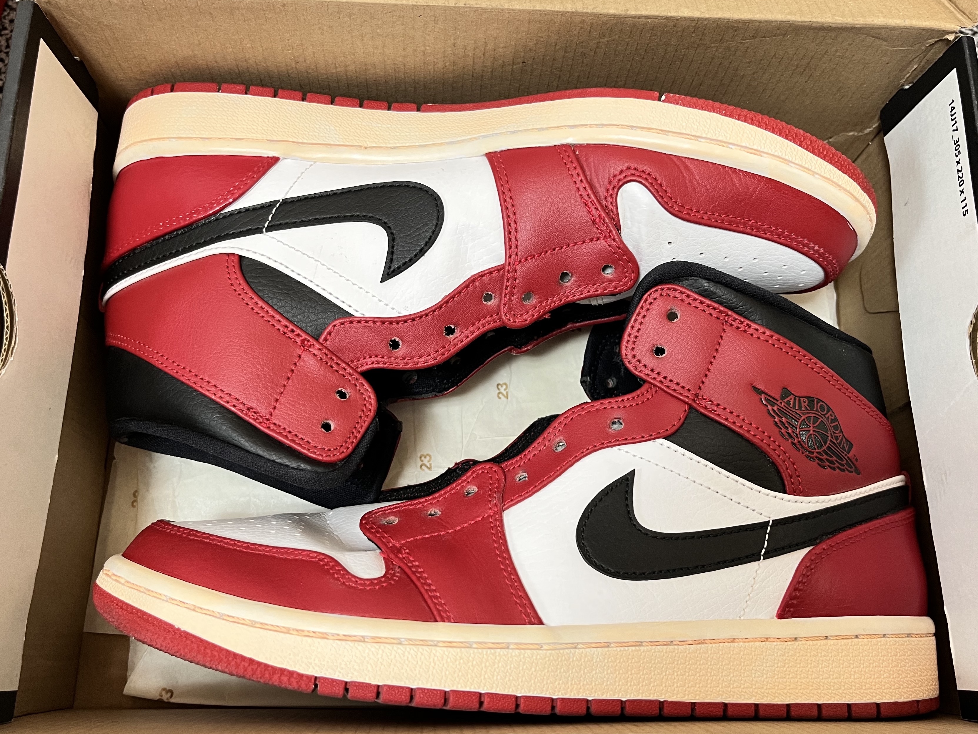 Jordan 1 Mid Chicago 2020 착용 스타일