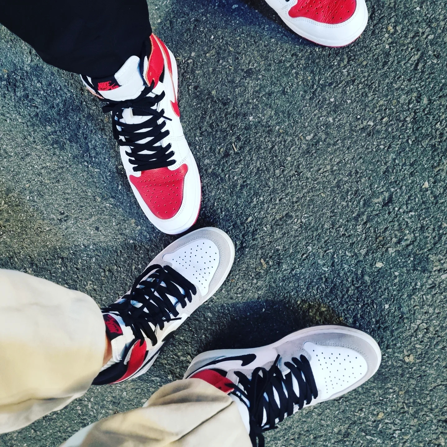 Jordan 1 Retro High OG Heritage, Jordan 1 Retro High OG Light Smoke Grey 착용 스타일