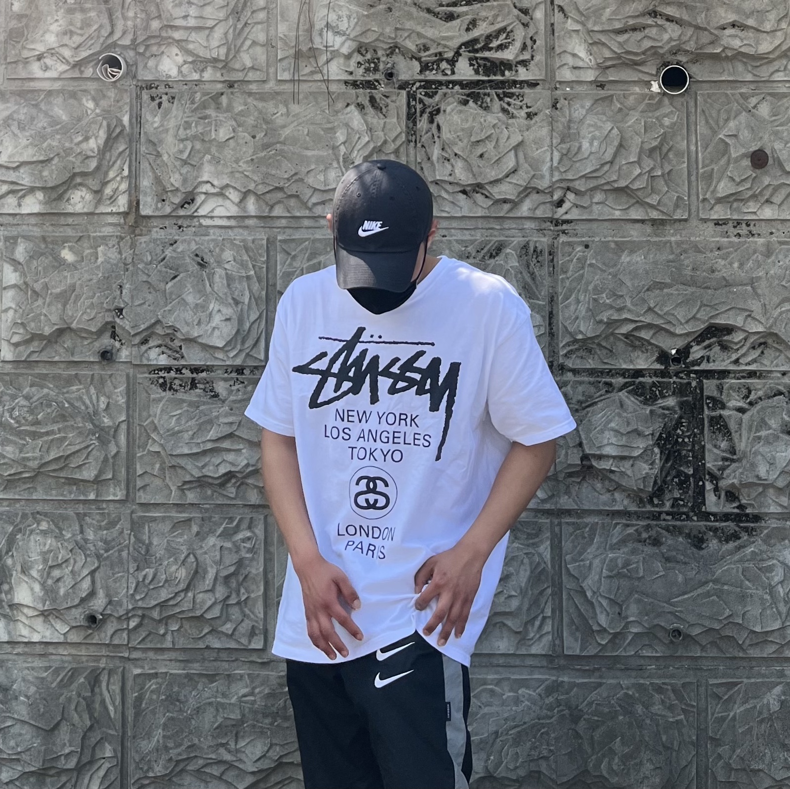 Stussy World Tour T-Shirt White 착용 스타일