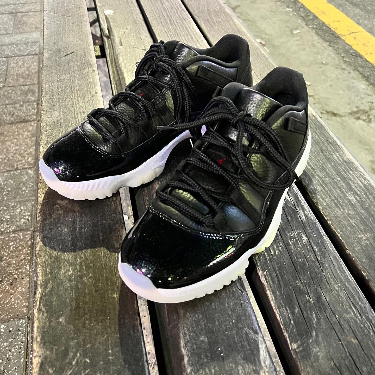 Jordan 11 Retro Low 72-10, Adidas x Eric Emanuel Forum 84 High Indiana 착용 스타일 - 1