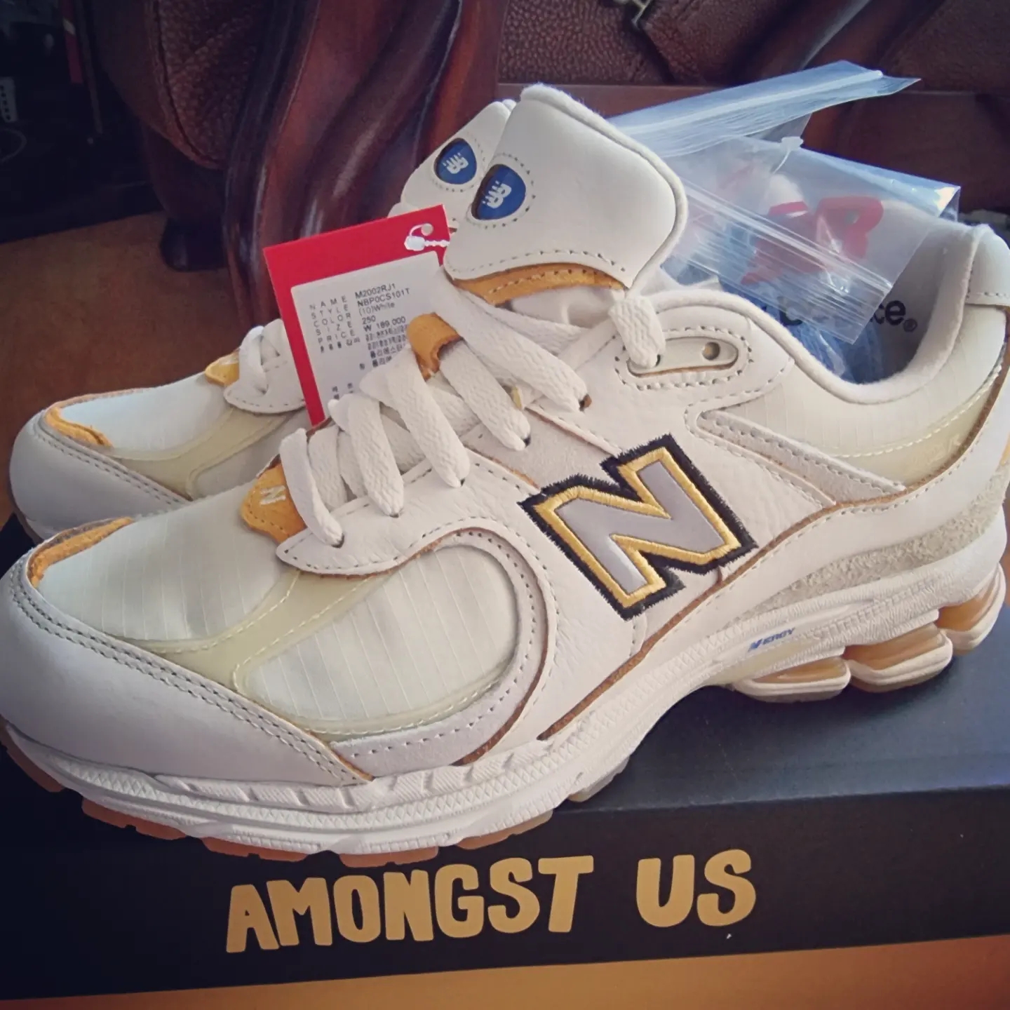 New Balance x Joe Freshgoods 2002R Conversations Amongst Us Beige 착용 스타일