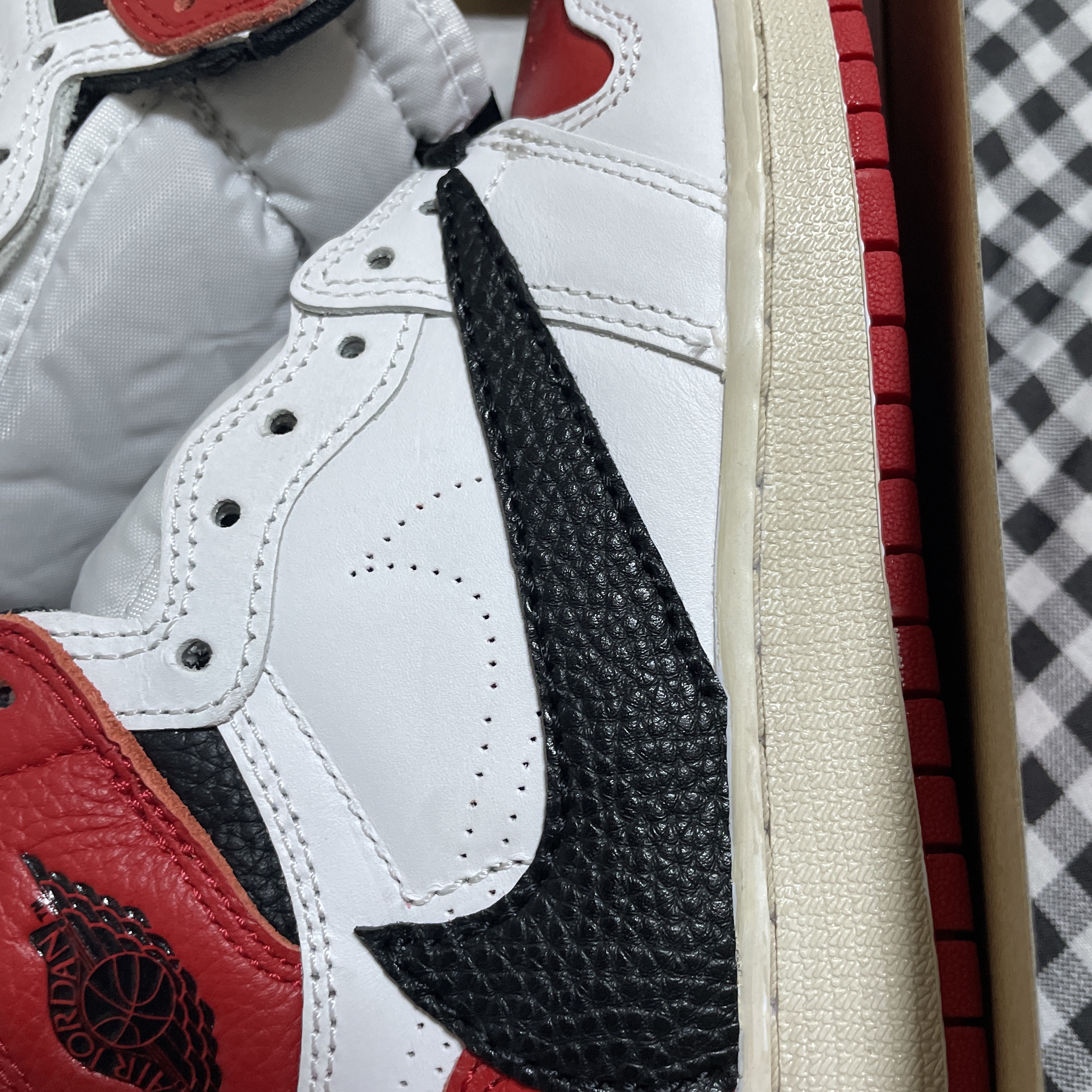 Jordan 1 Retro High OG Heritage, (GS) Jordan 1 Retro High OG Heritage 착용 스타일 - 4