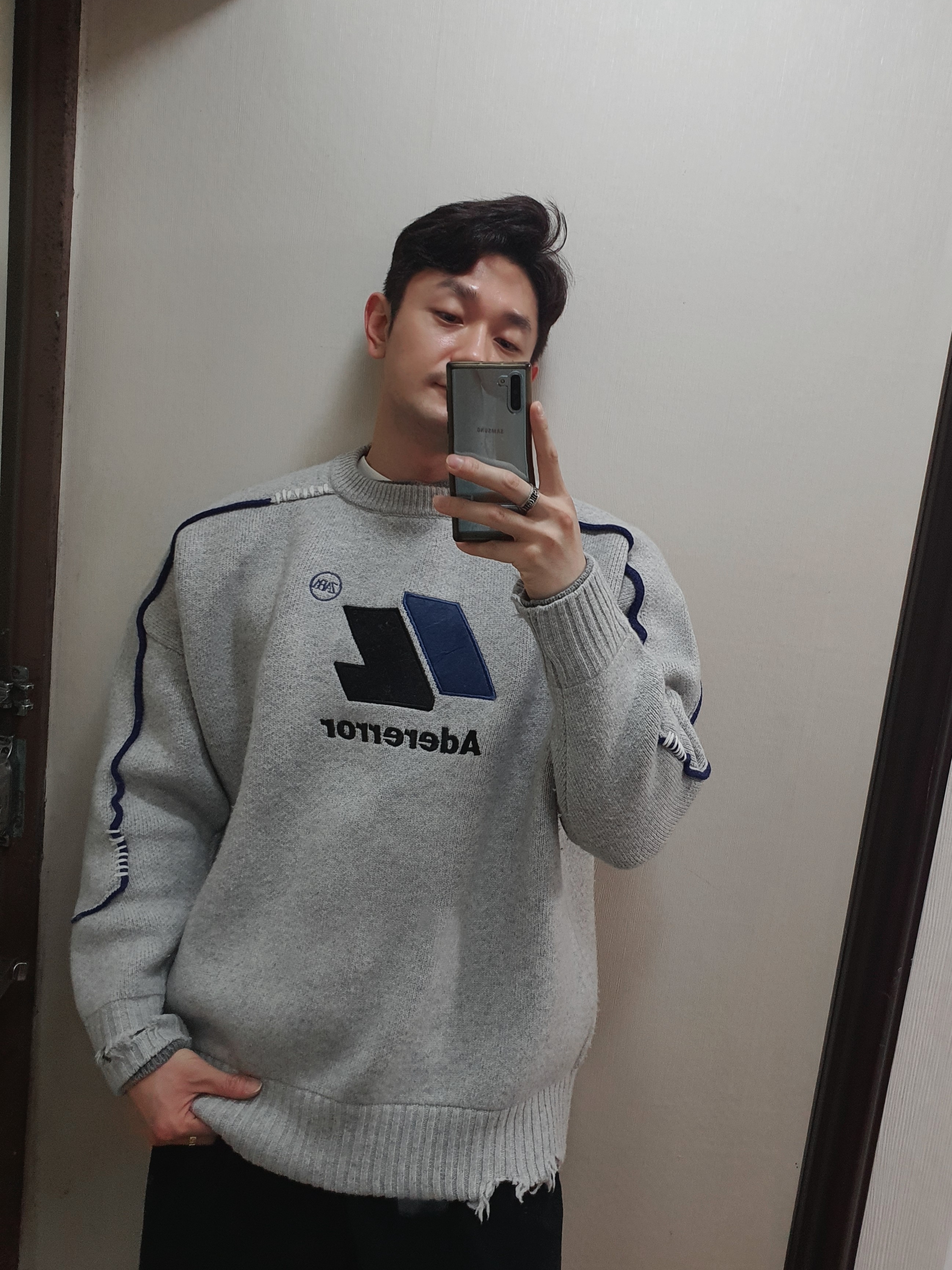 Zara x Ader Error Oversize Sweater Grey 착용 스타일 - 1