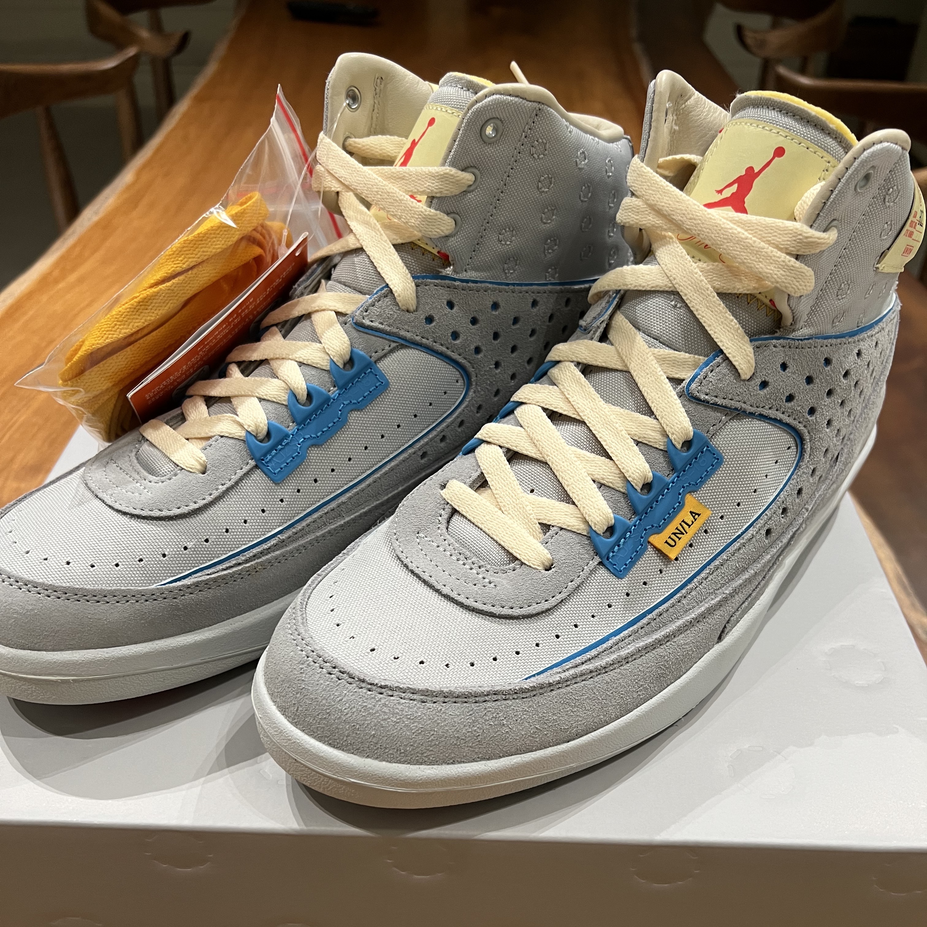 Jordan 2 x Union Retro SP Grey Fog 착용 스타일 - 1