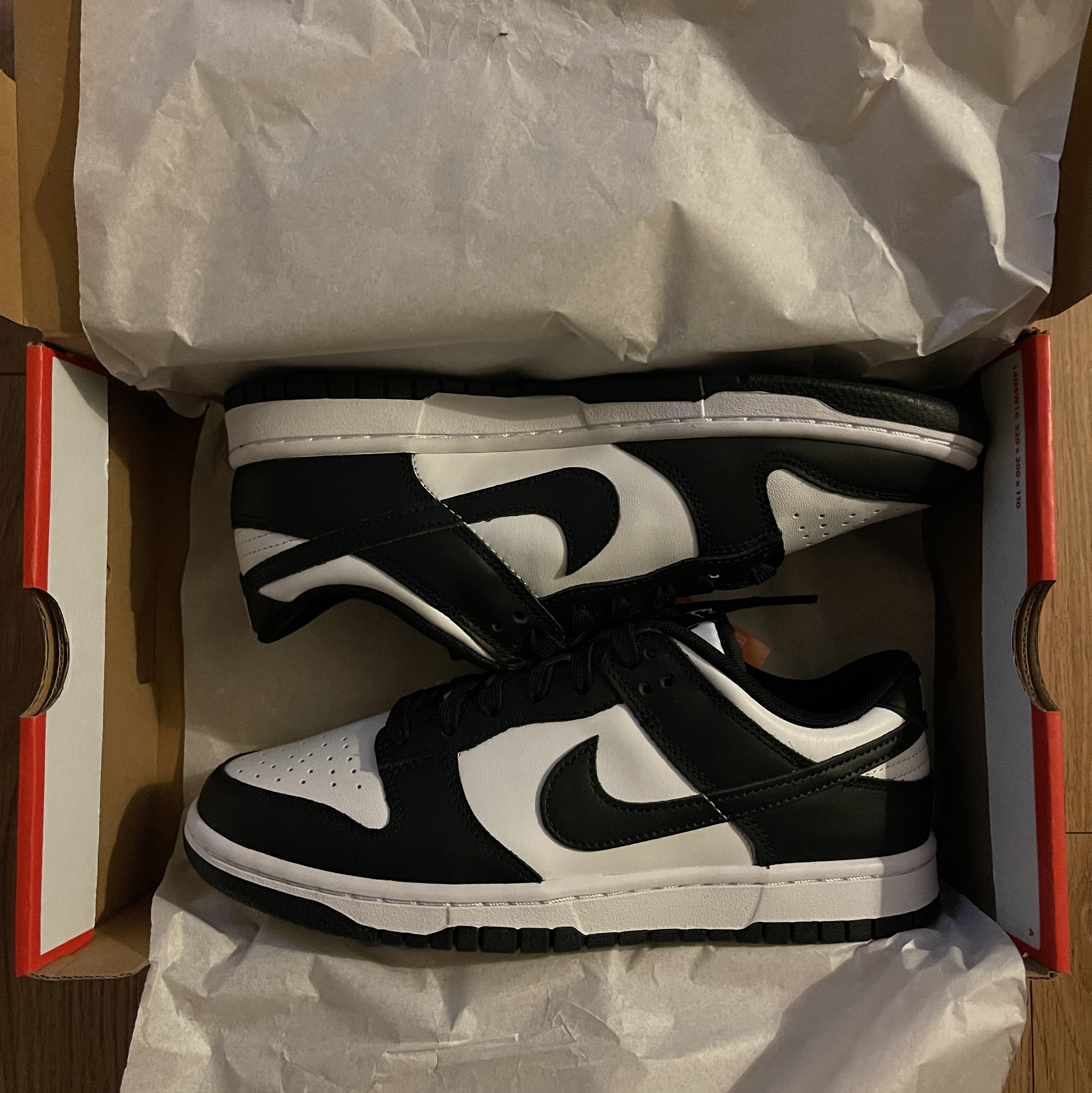 Nike Dunk Low Retro Black 착용 스타일