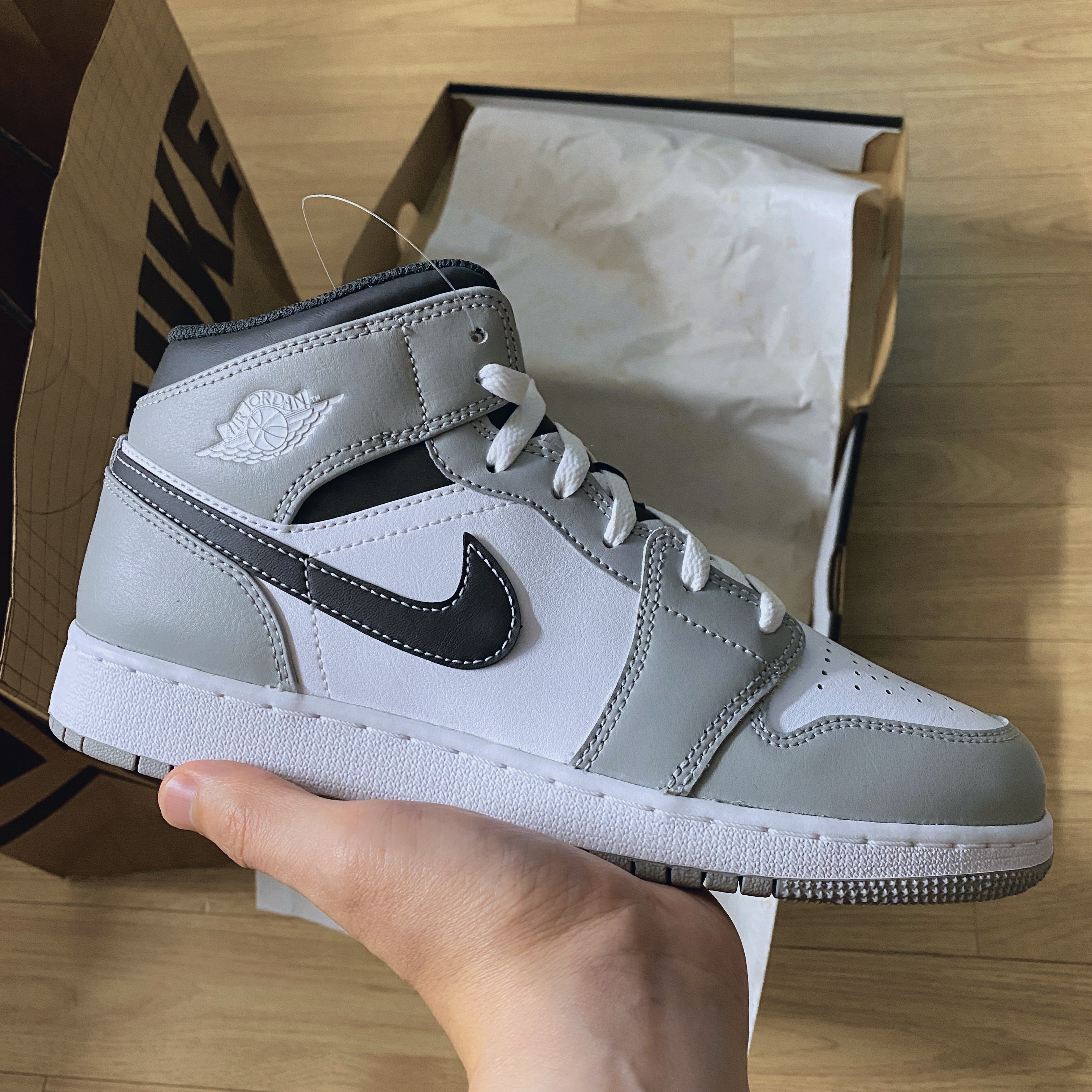 (GS) Jordan 1 Mid Light Smoke Grey Anthracite 착용 스타일